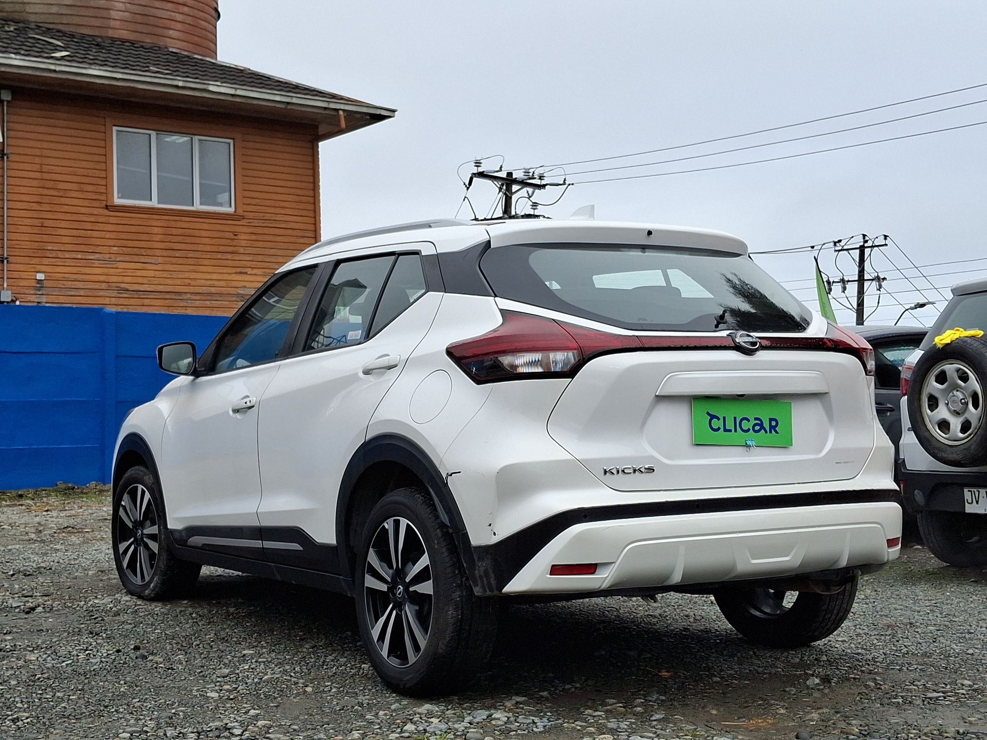 NISSAN - 5