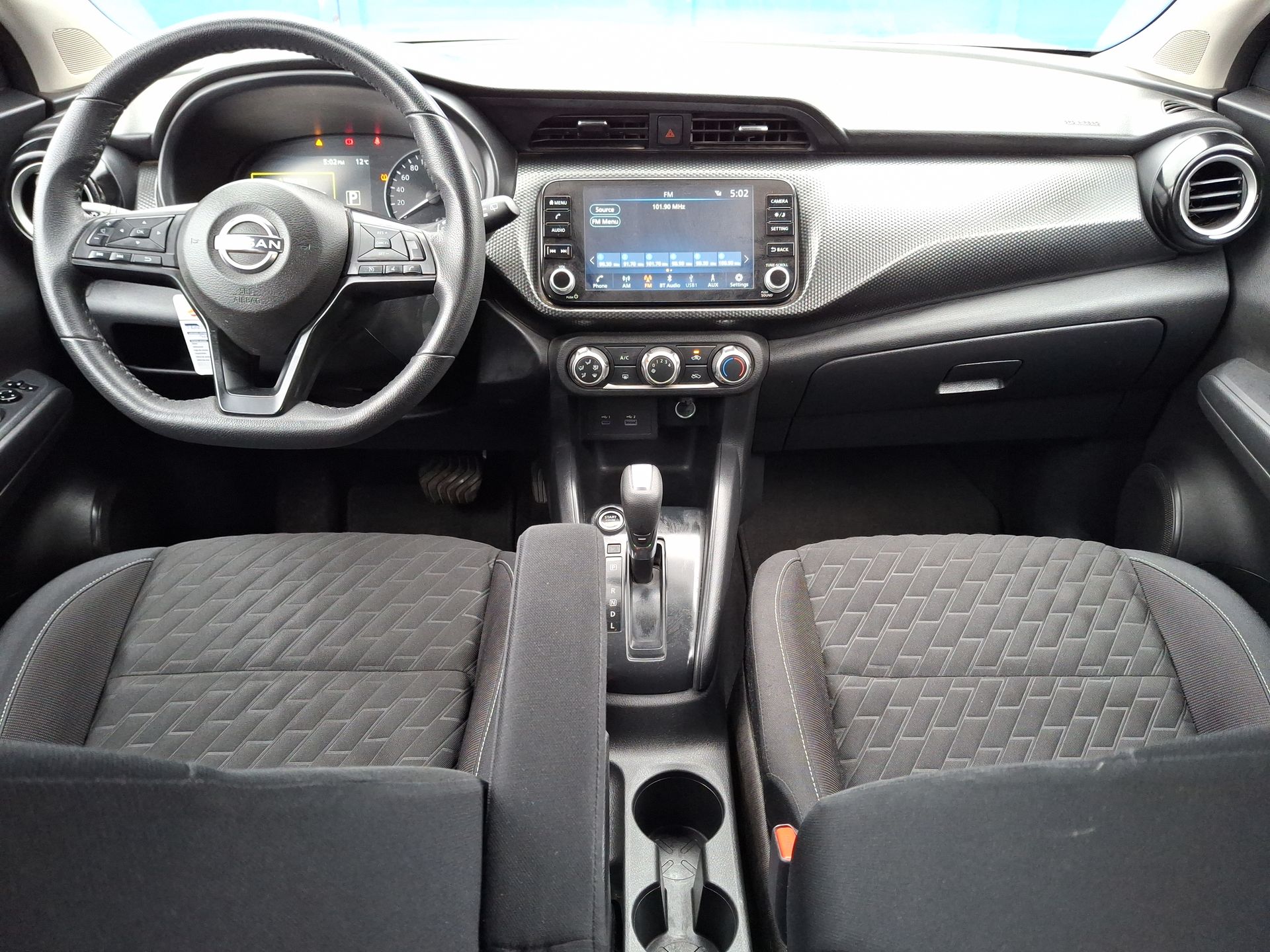 NISSAN - 9