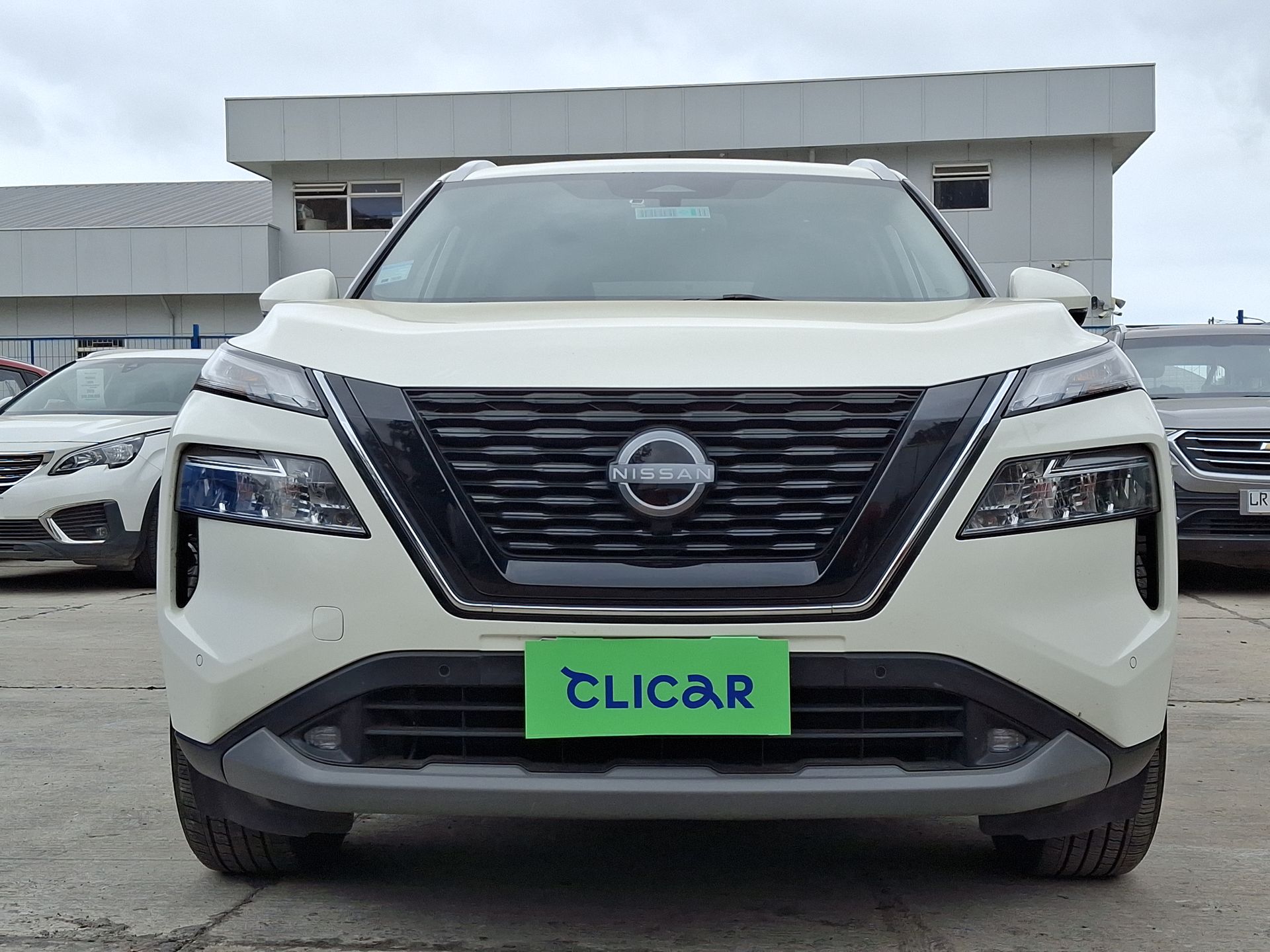 NISSAN - 2