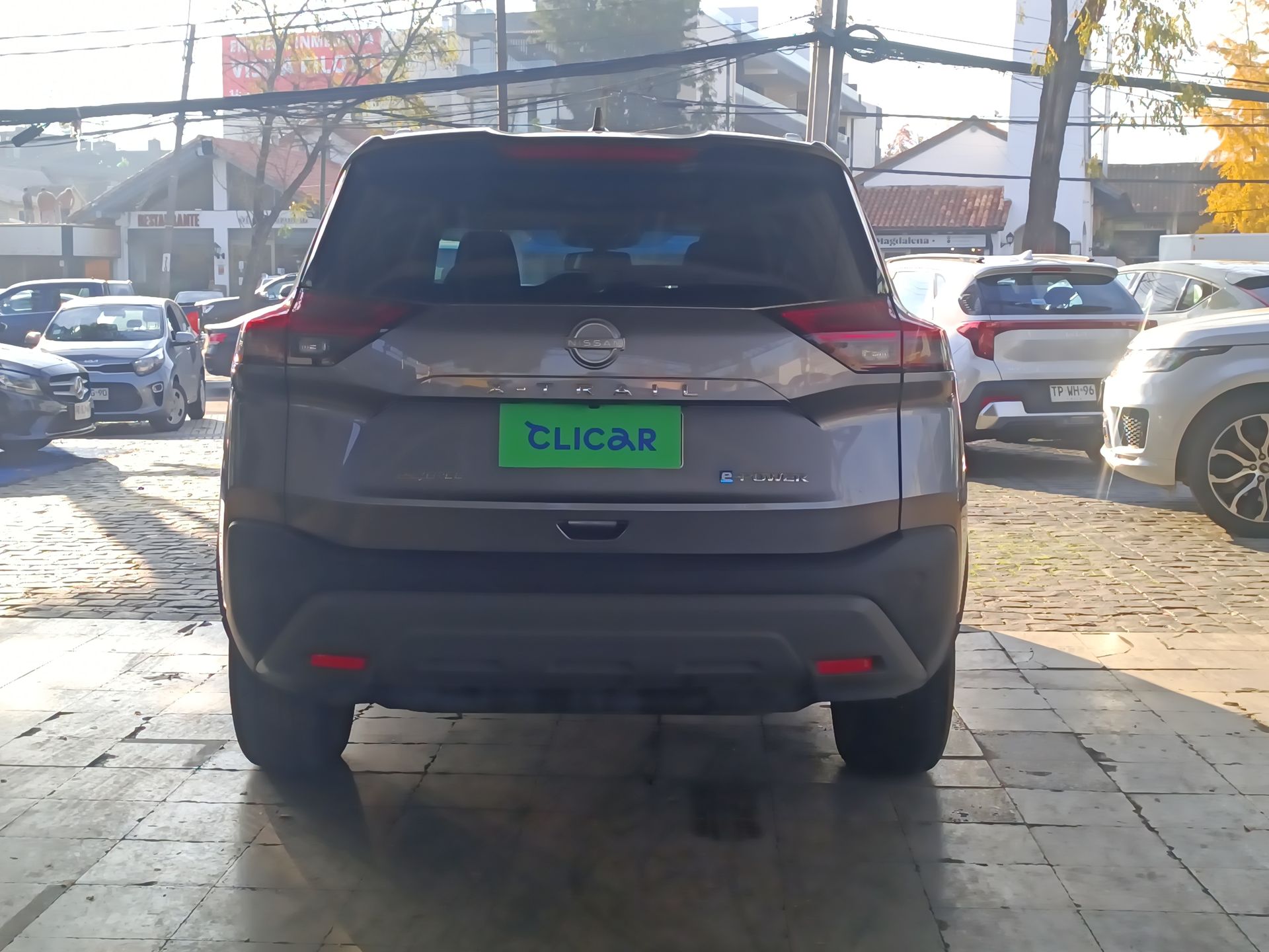NISSAN - 6