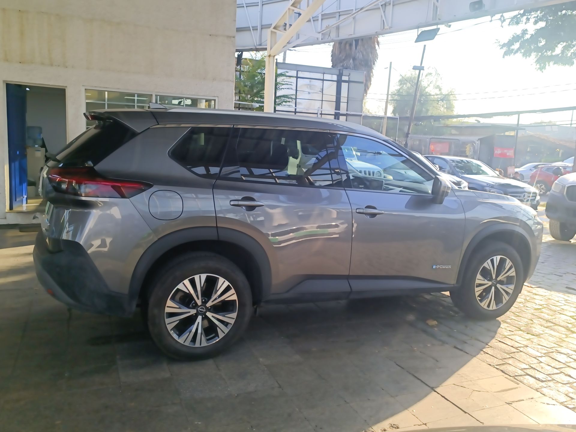 NISSAN - 7
