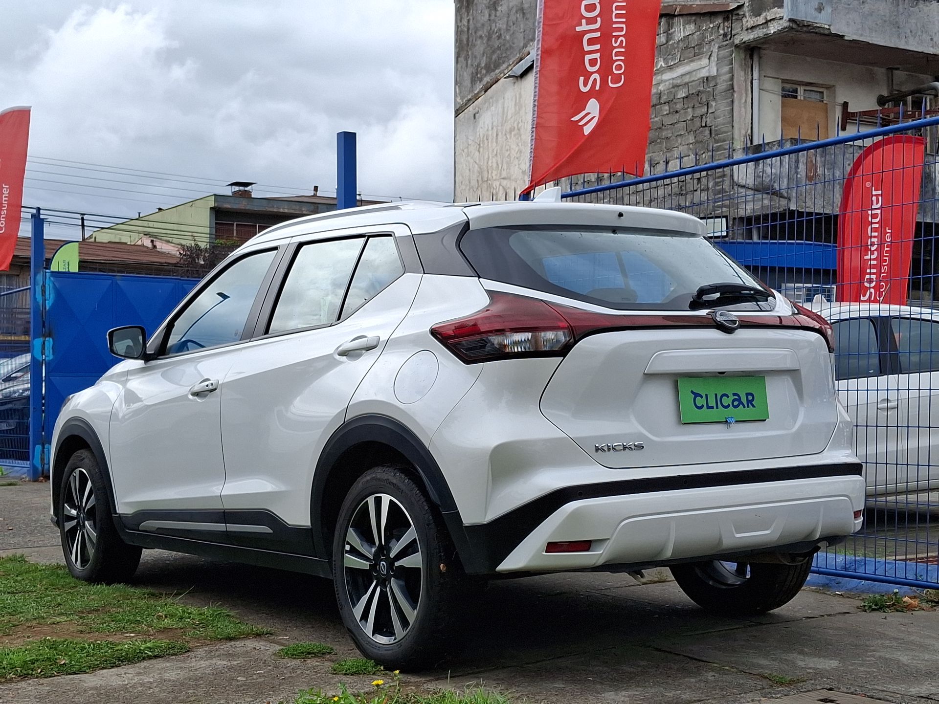 NISSAN - 5