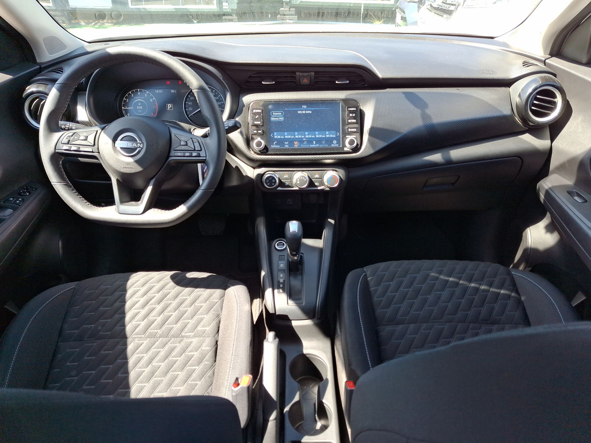 NISSAN - 27