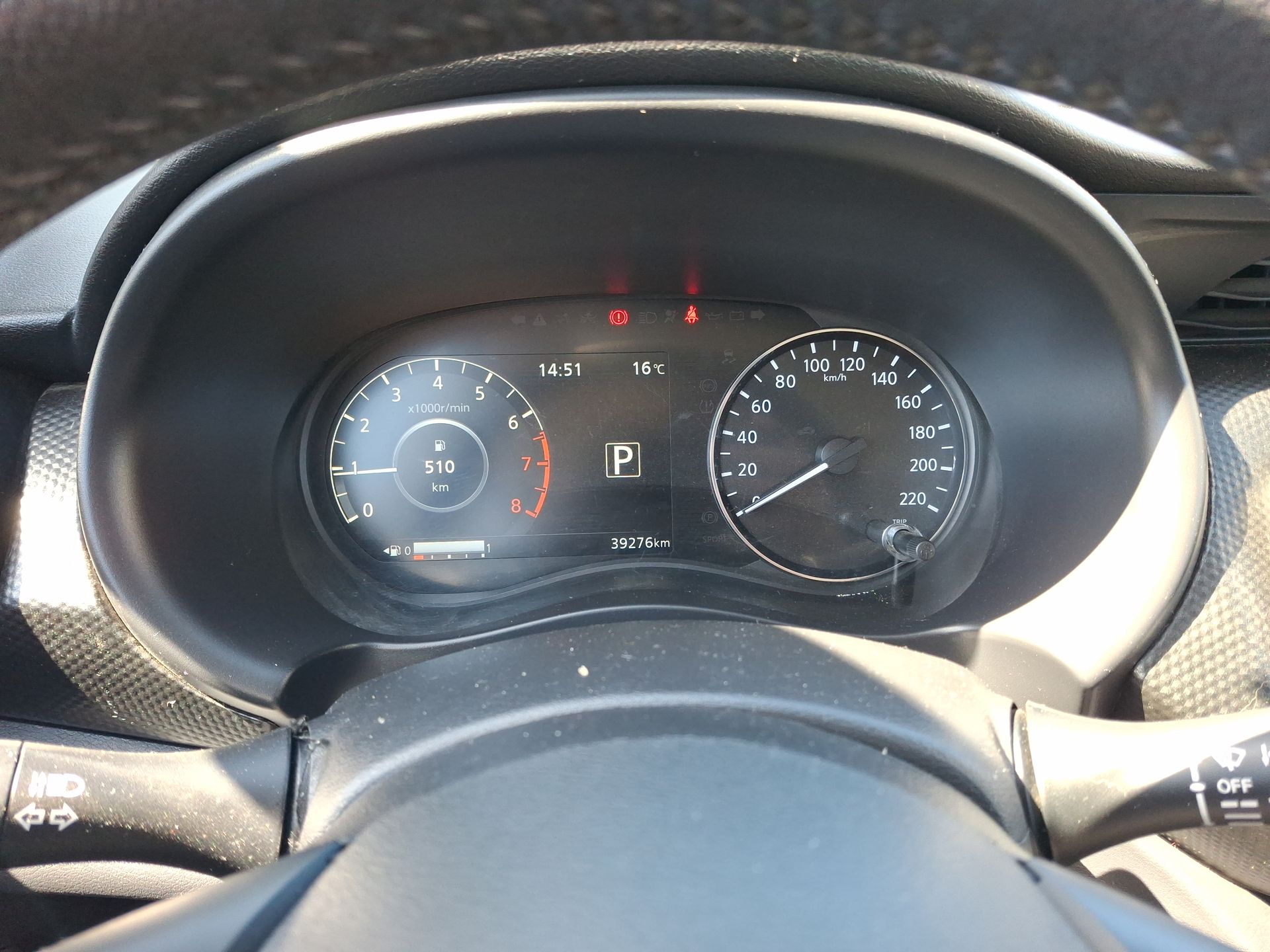 NISSAN - 22