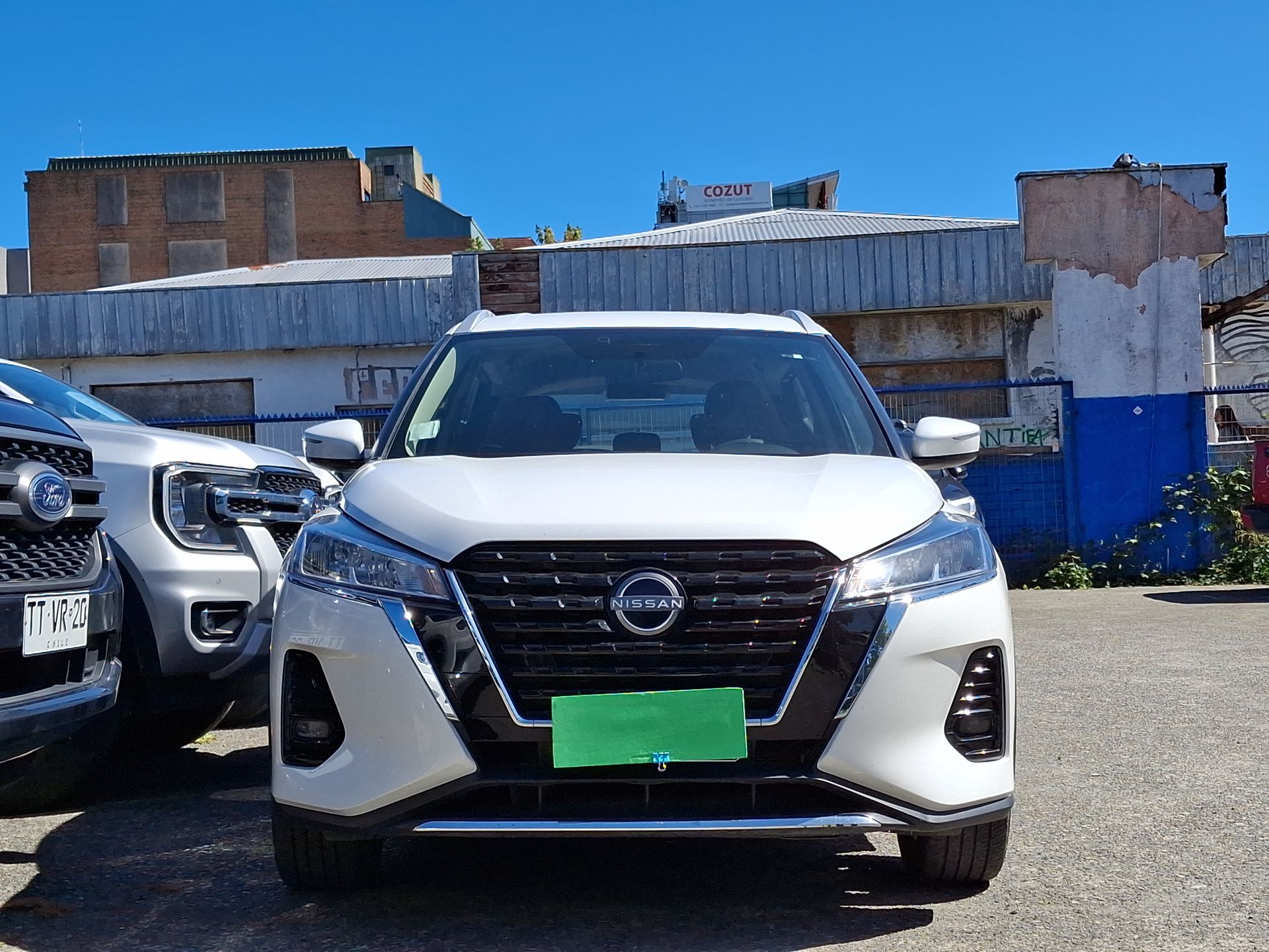 NISSAN - 2