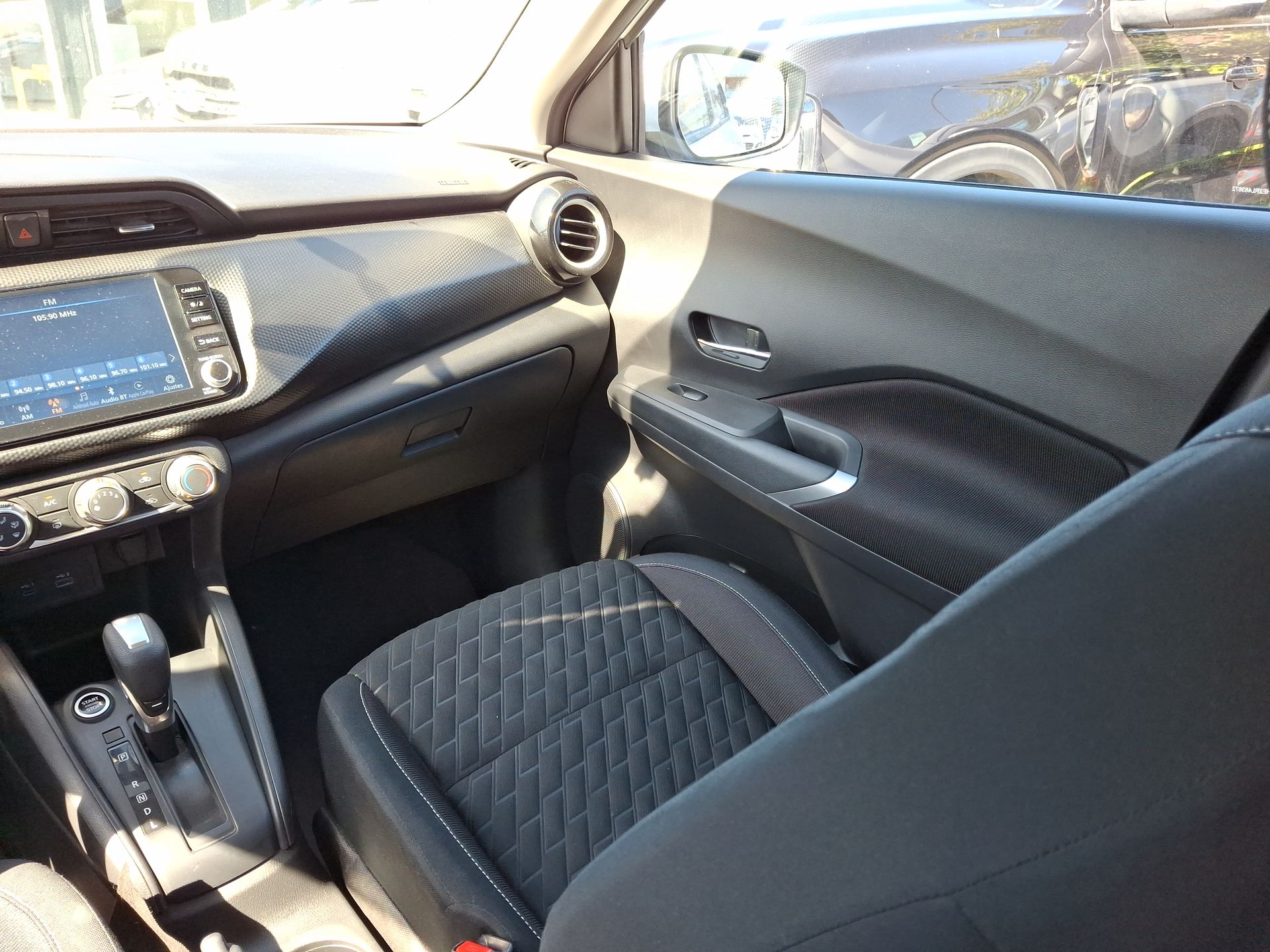 NISSAN - 10