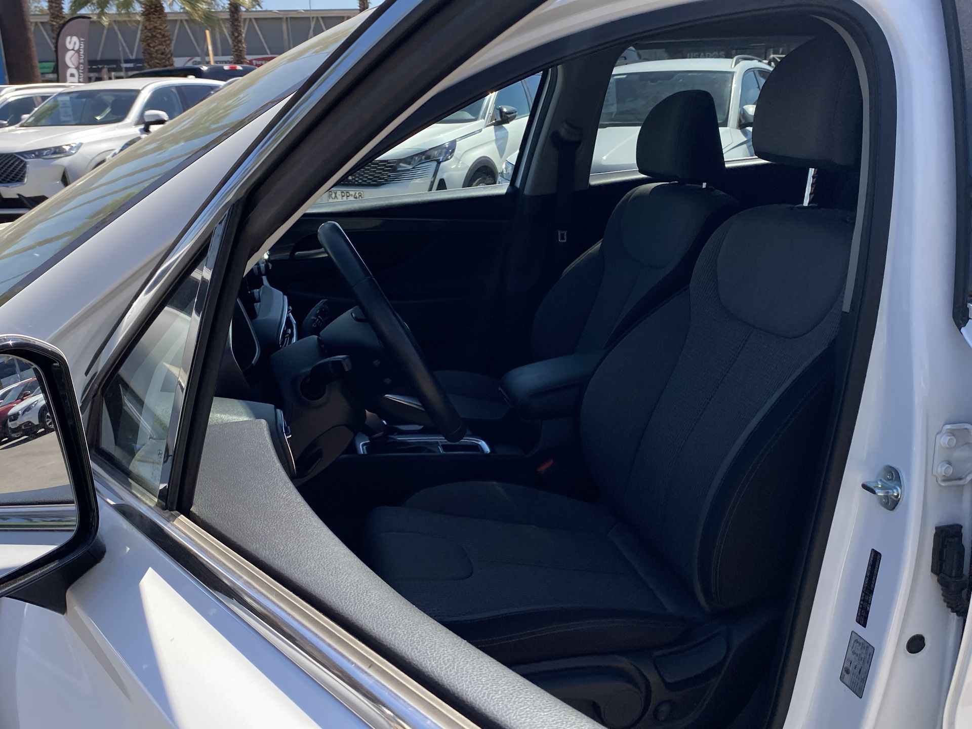 HYUNDAI - 18