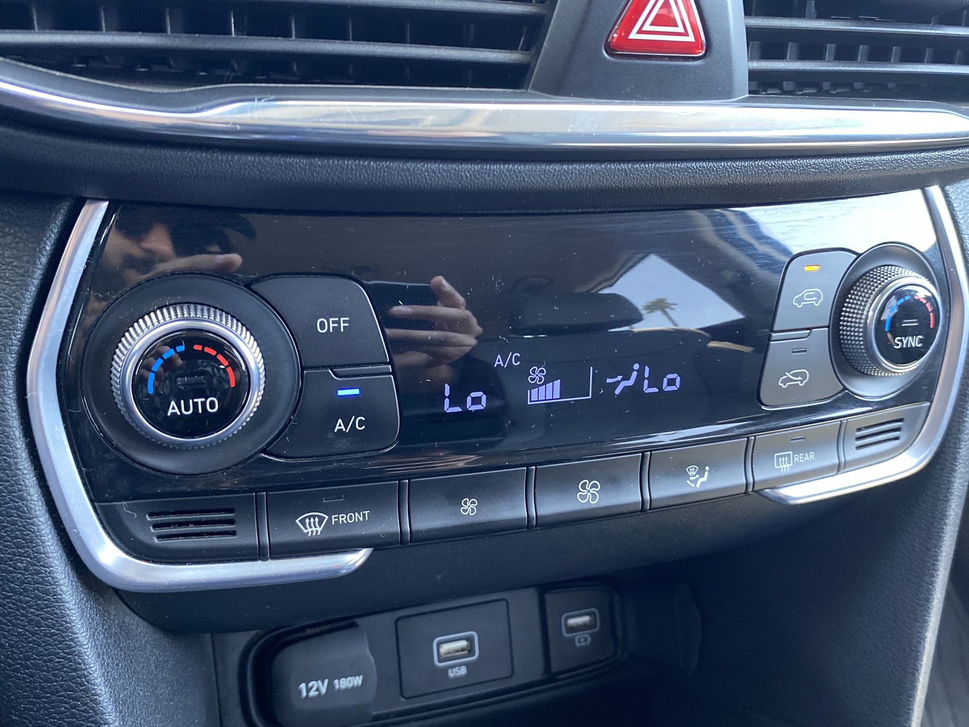 HYUNDAI - 25