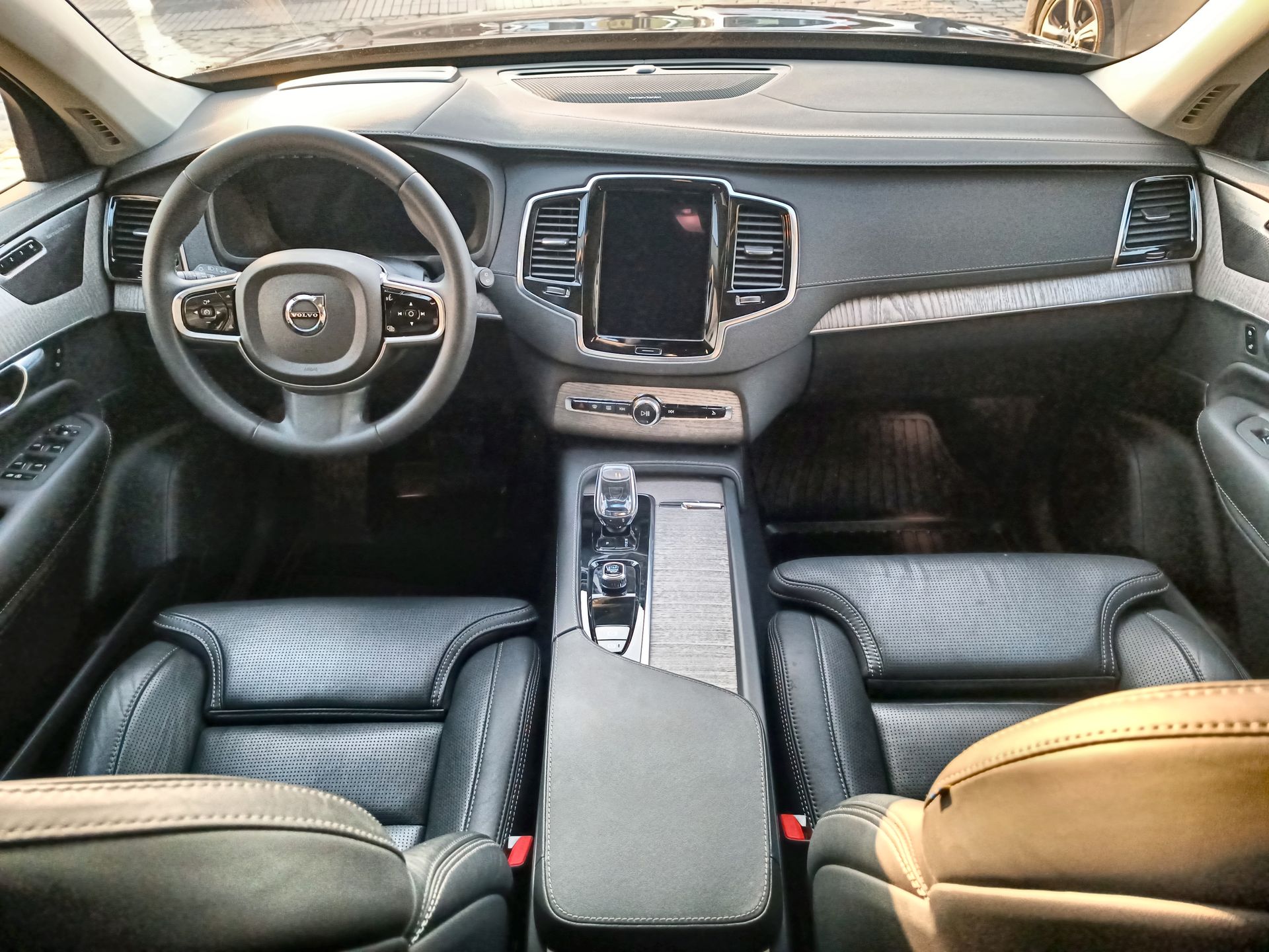 VOLVO - 9