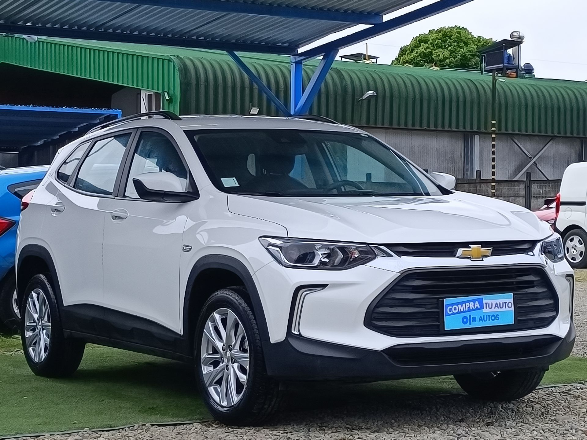 CHEVROLET TRACKER