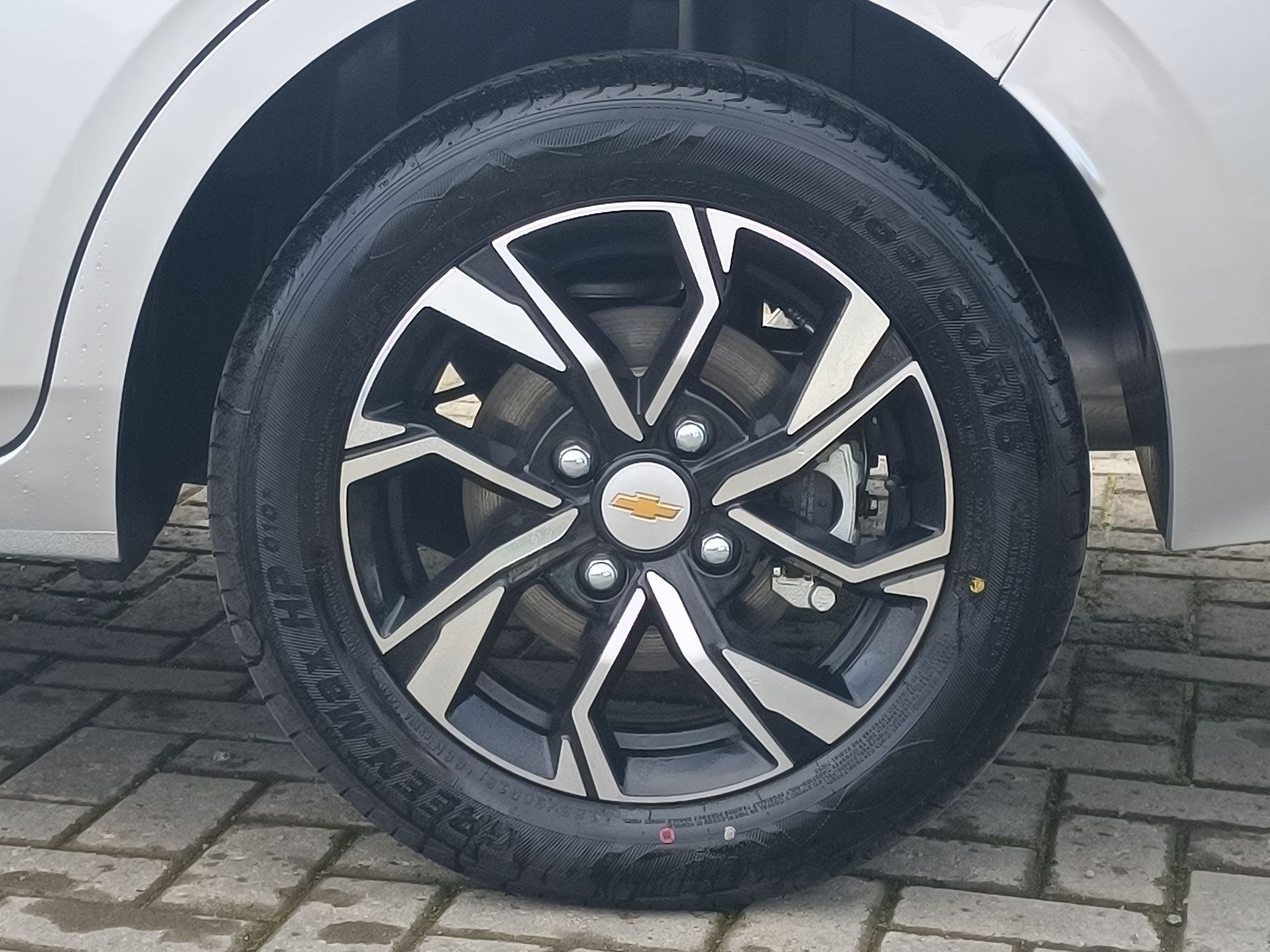CHEVROLET - 17