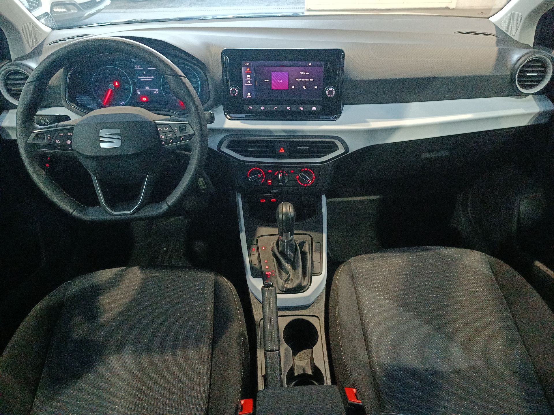 SEAT - 27
