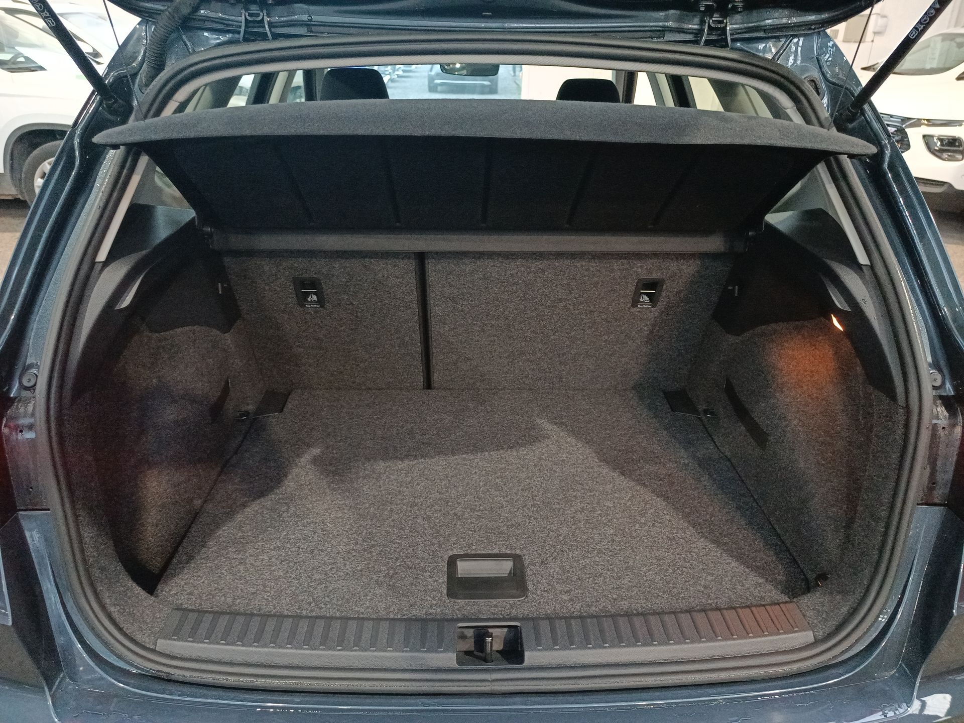 SEAT - 29