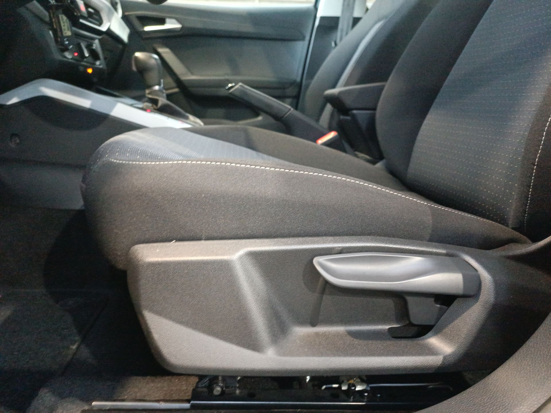 SEAT - 19