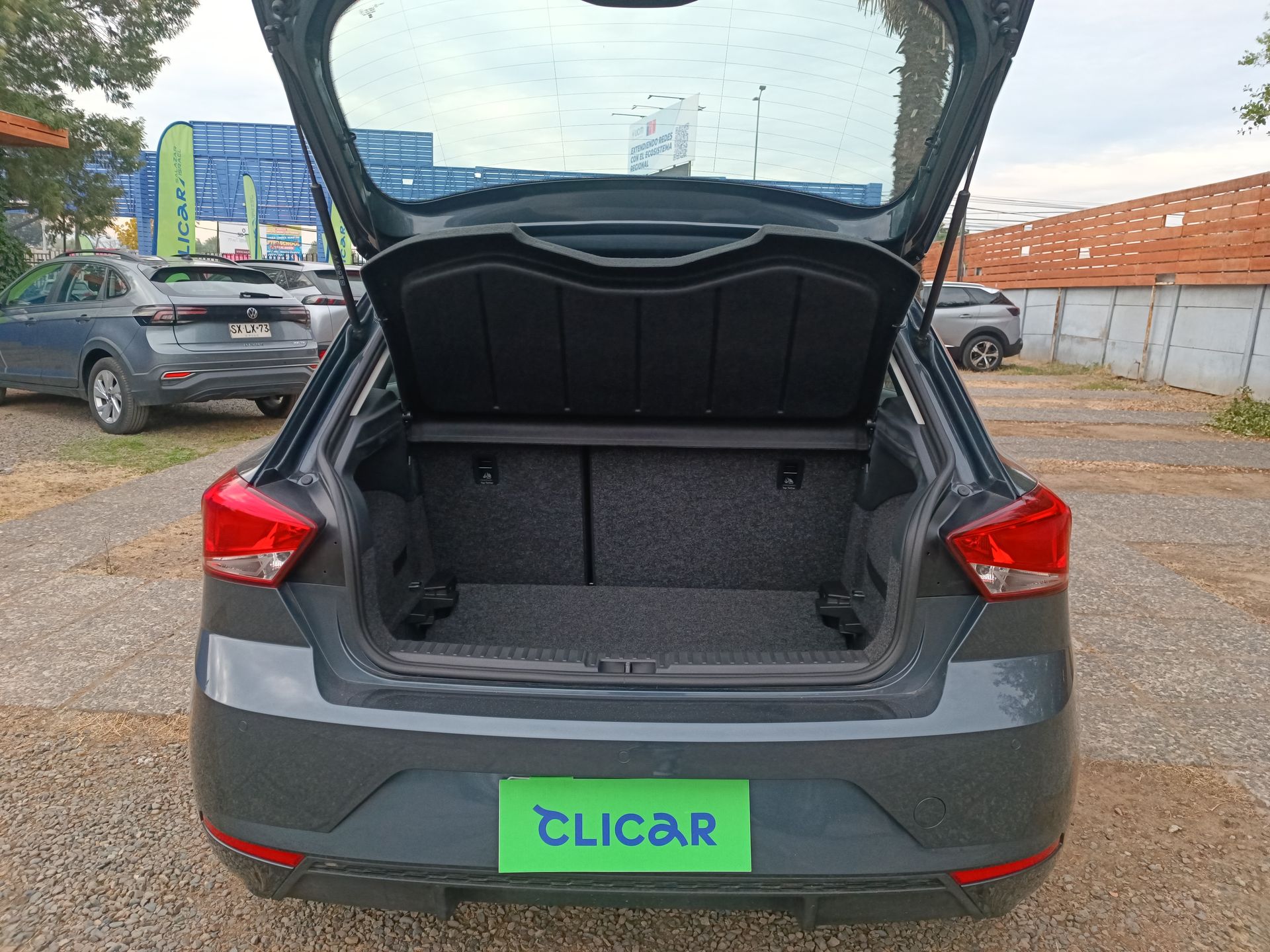SEAT - 28