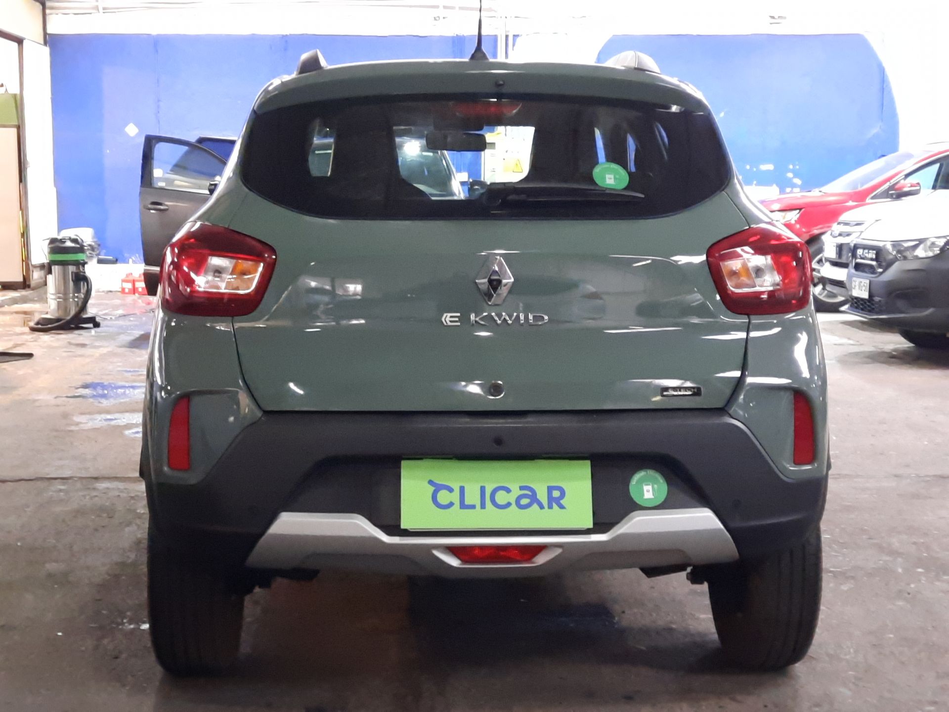 RENAULT - 6