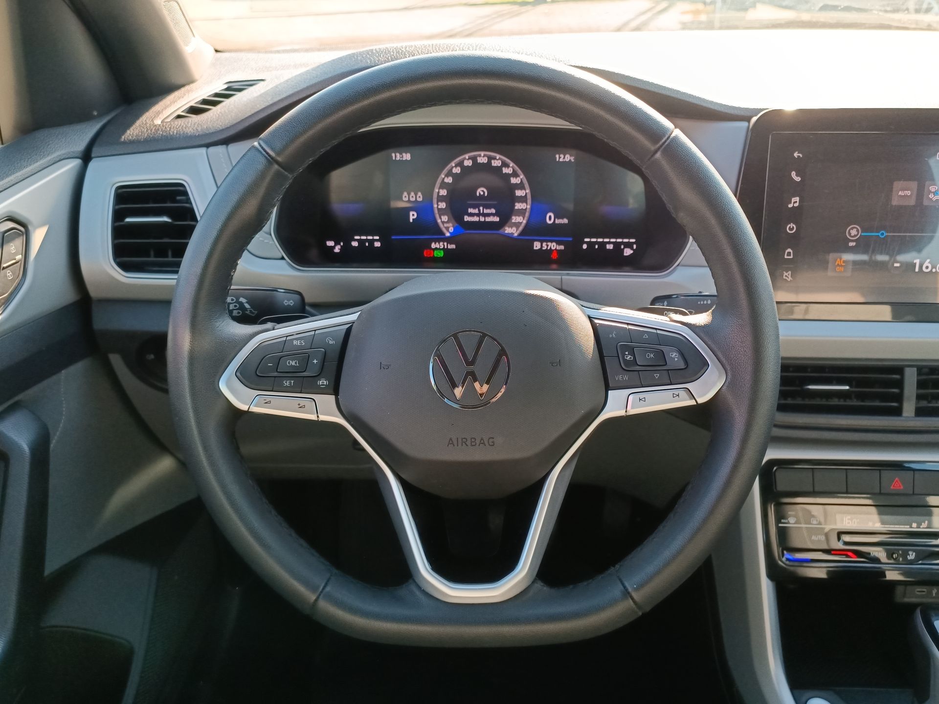 VOLKSWAGEN - 21