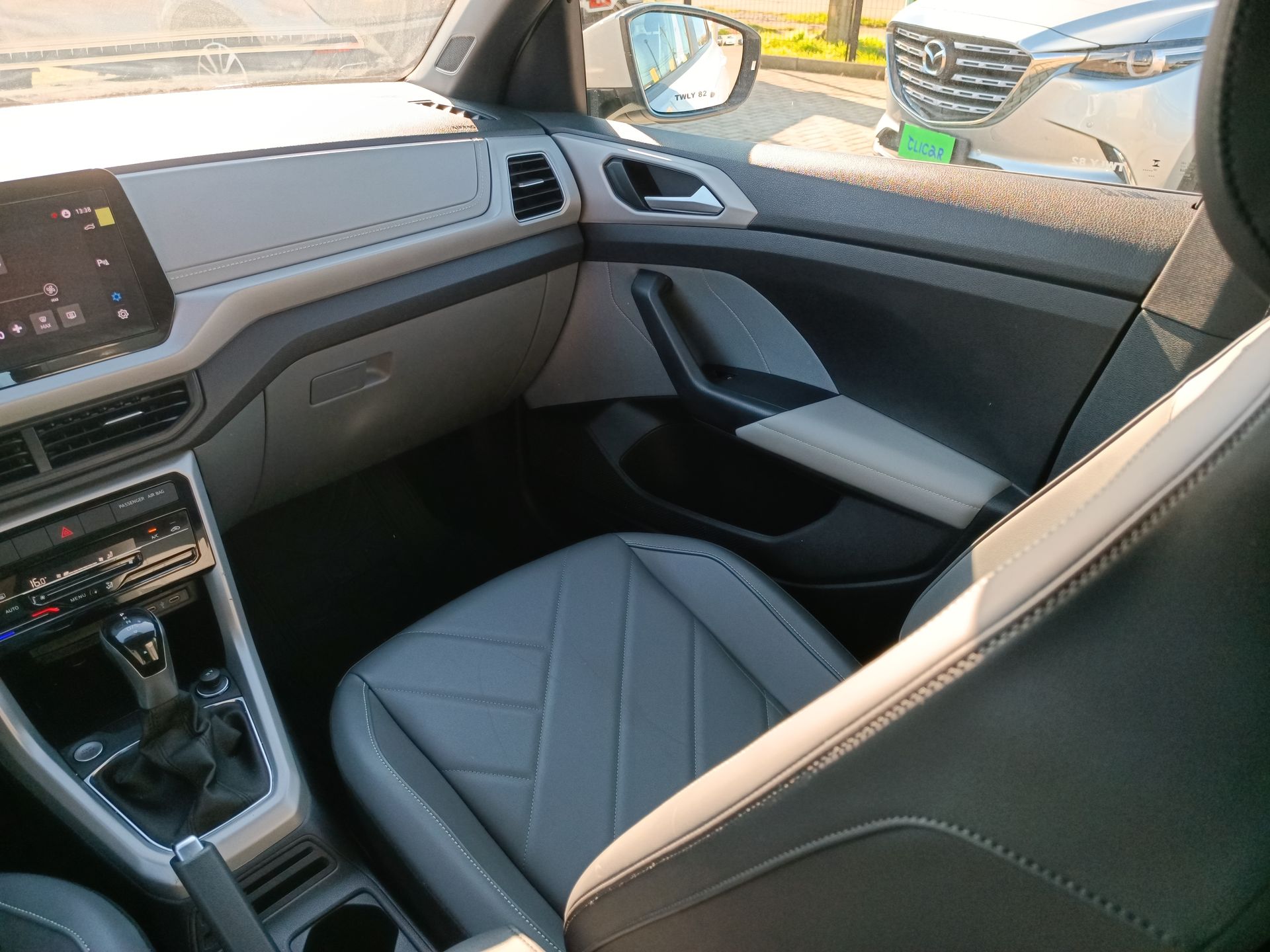 VOLKSWAGEN - 10