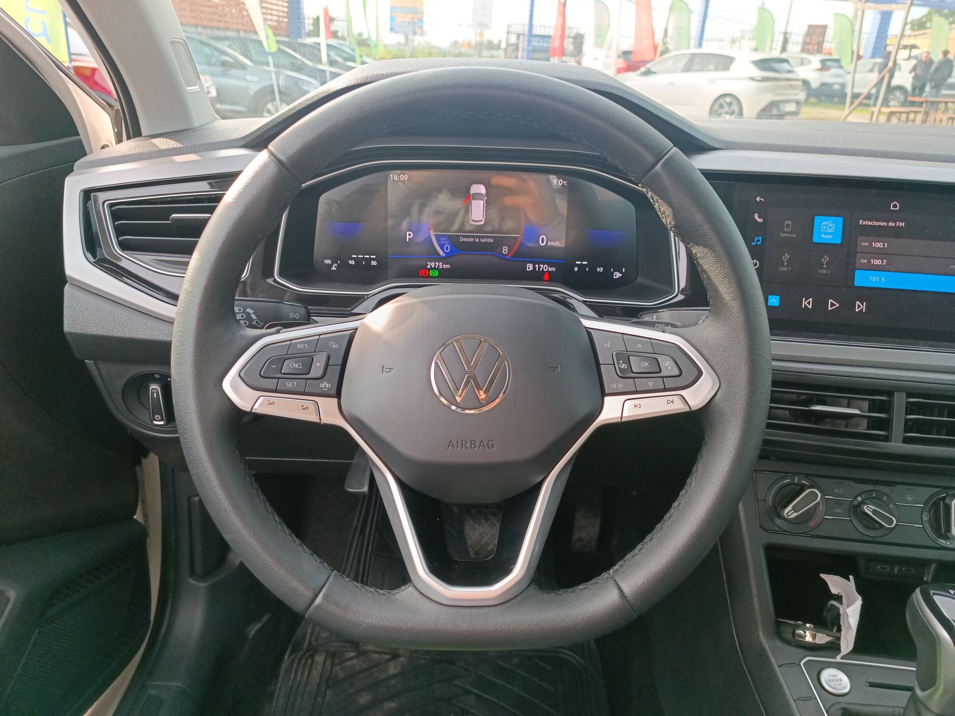VOLKSWAGEN - 21