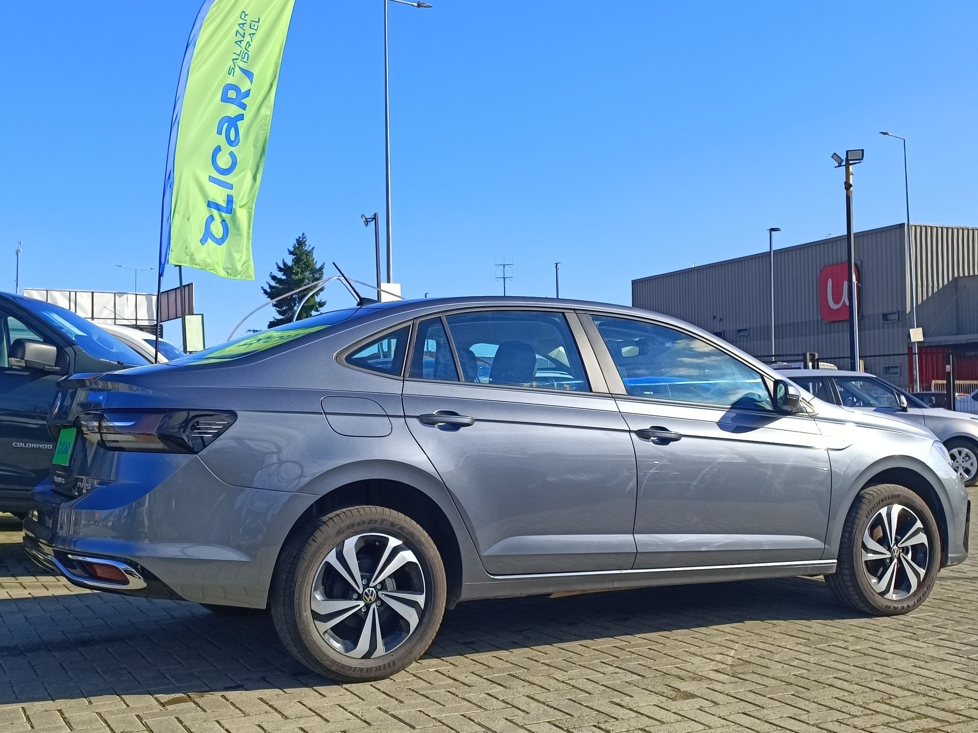 VOLKSWAGEN - 7