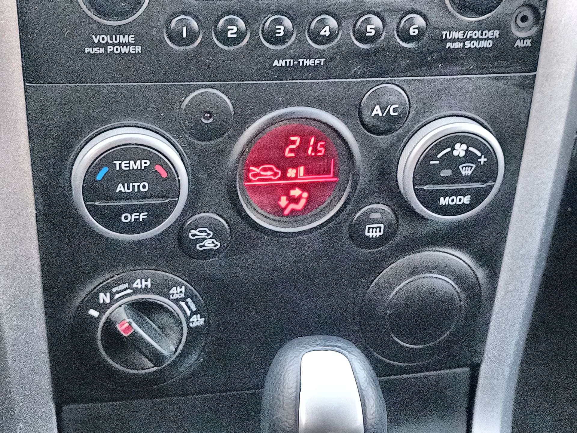 SUZUKI - 25