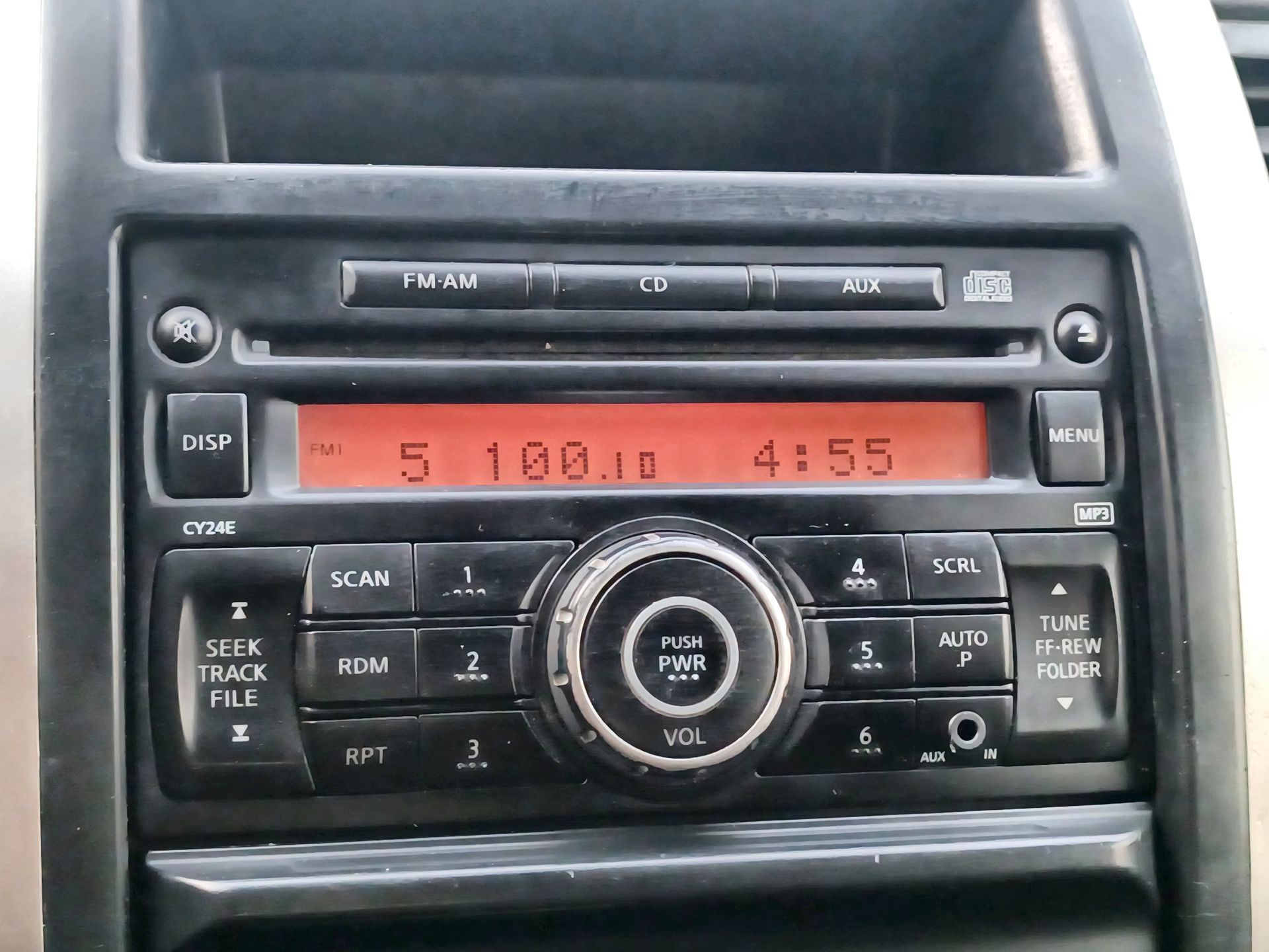 NISSAN - 24