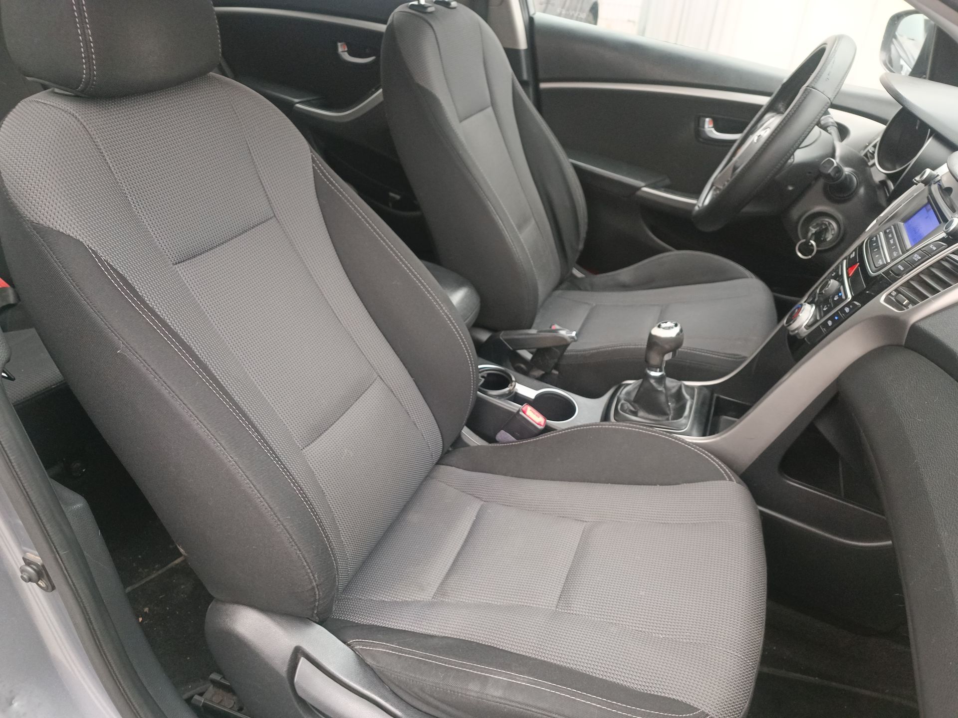 HYUNDAI - 26