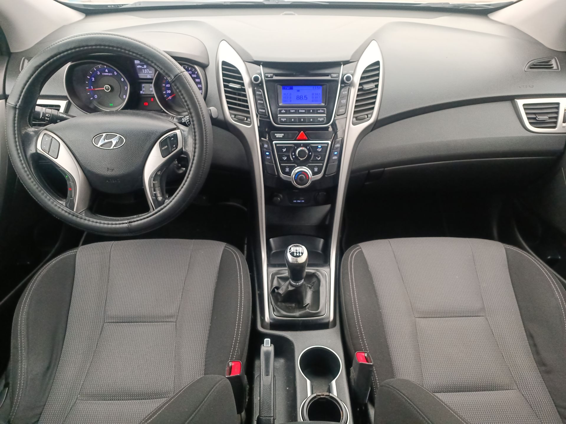 HYUNDAI - 28