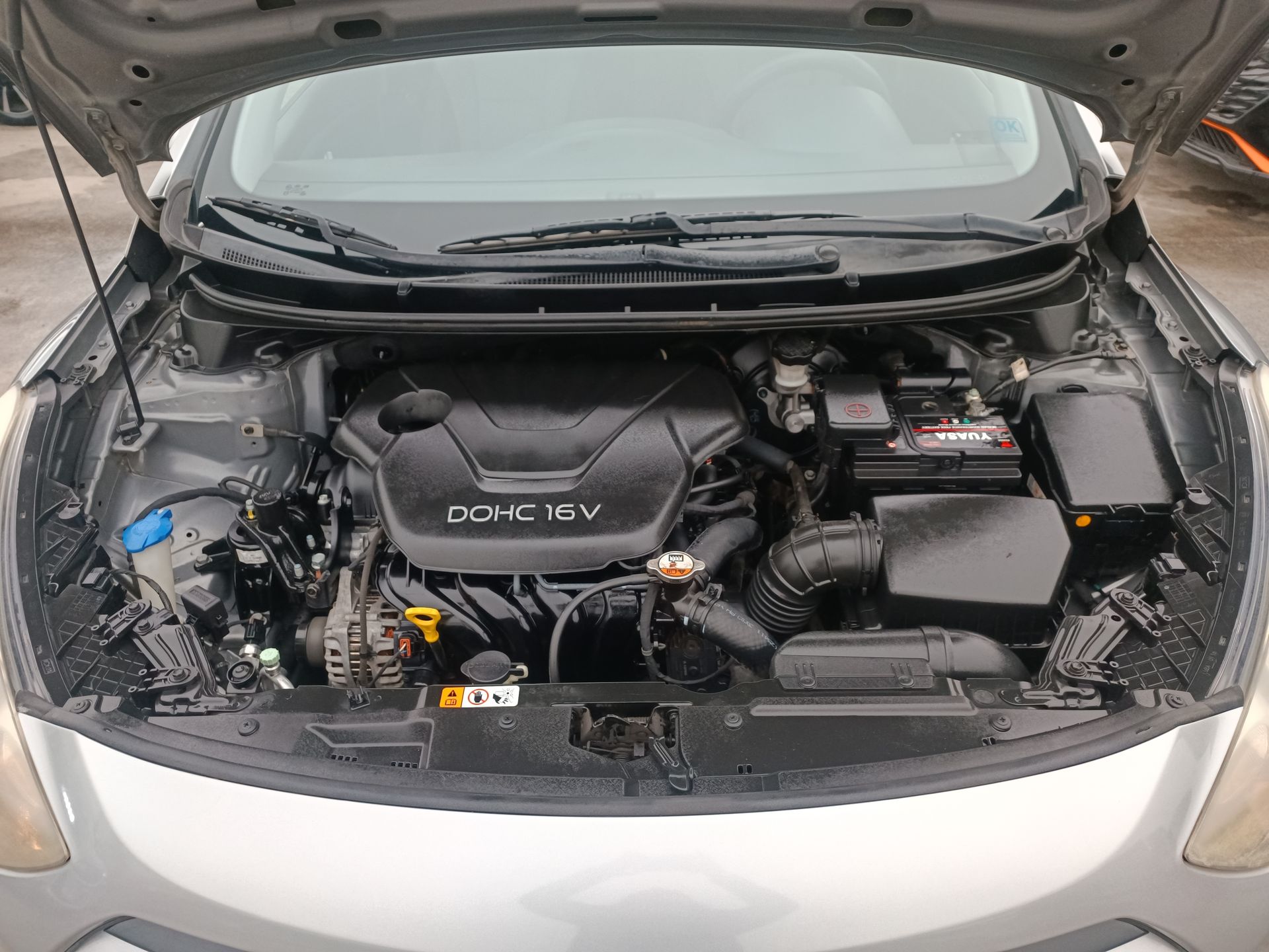 HYUNDAI - 18