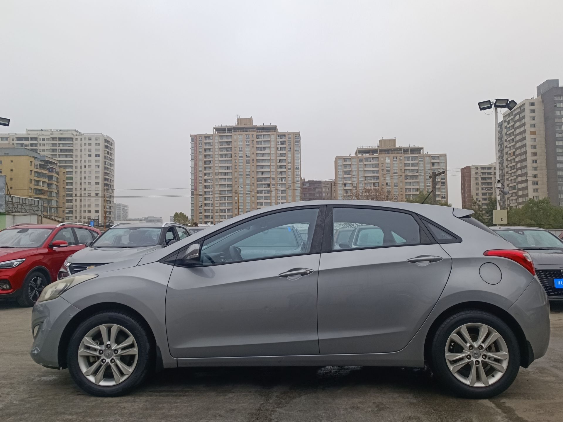 HYUNDAI - 4