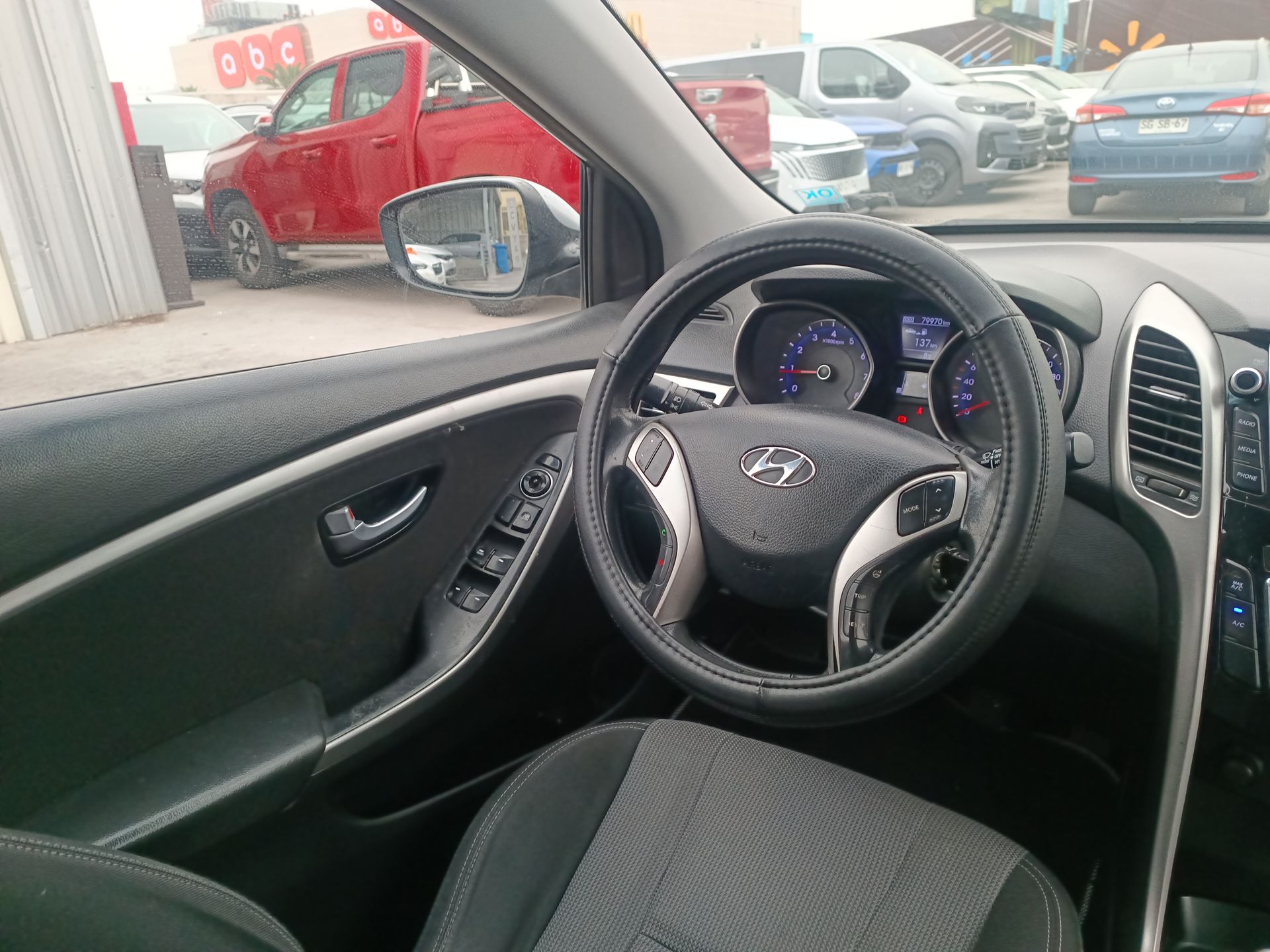 HYUNDAI - 16