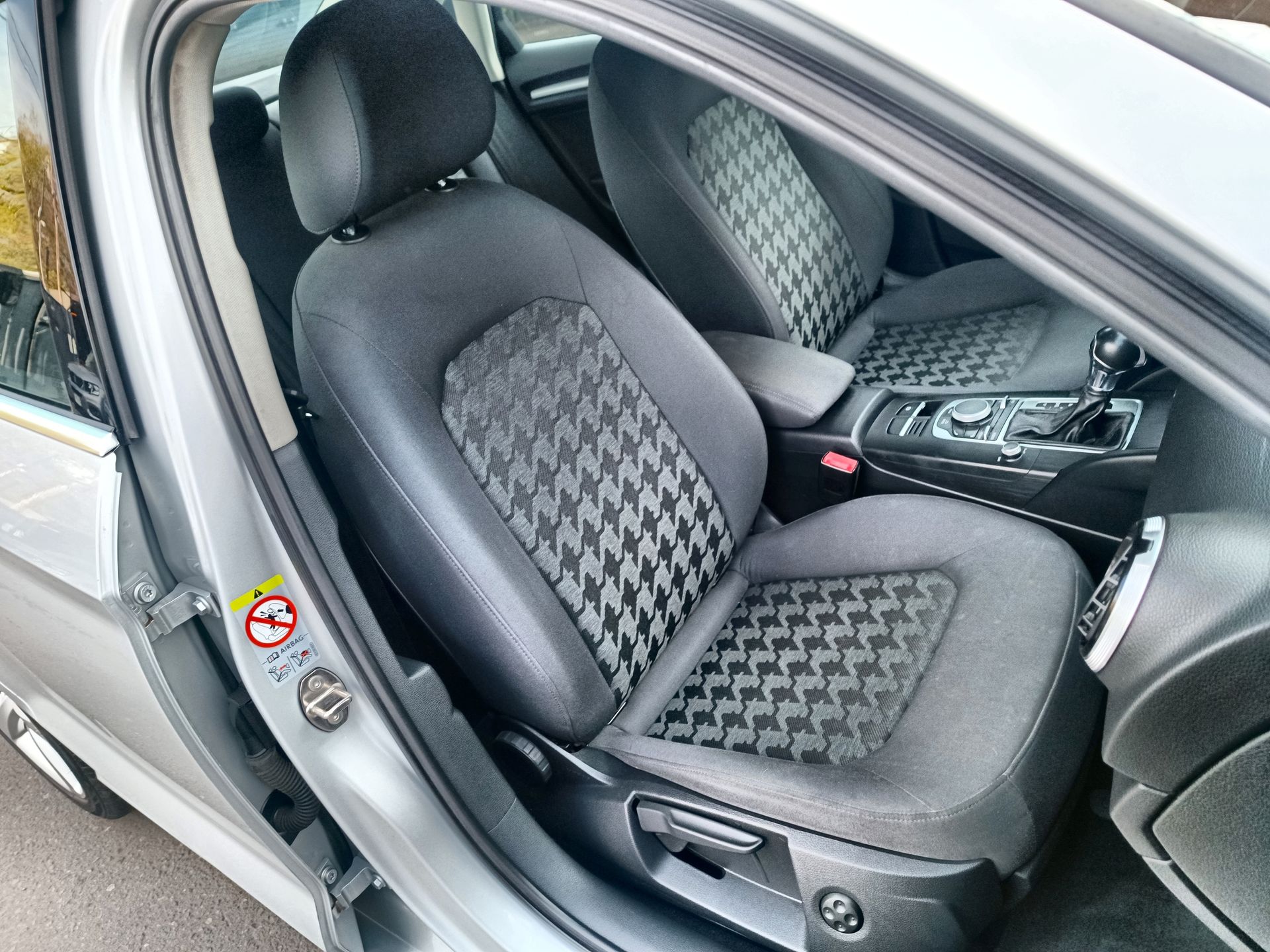 AUDI - 26