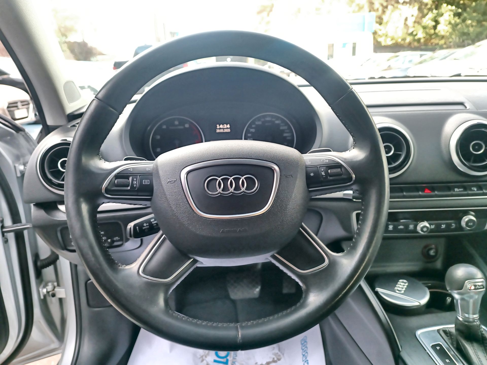 AUDI - 22