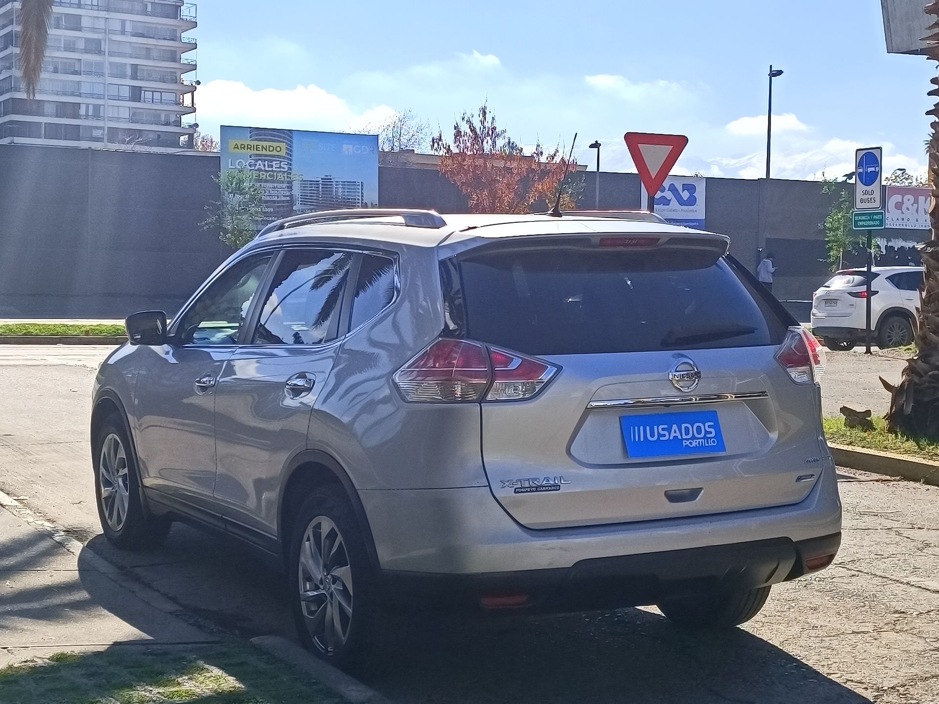 NISSAN - 5
