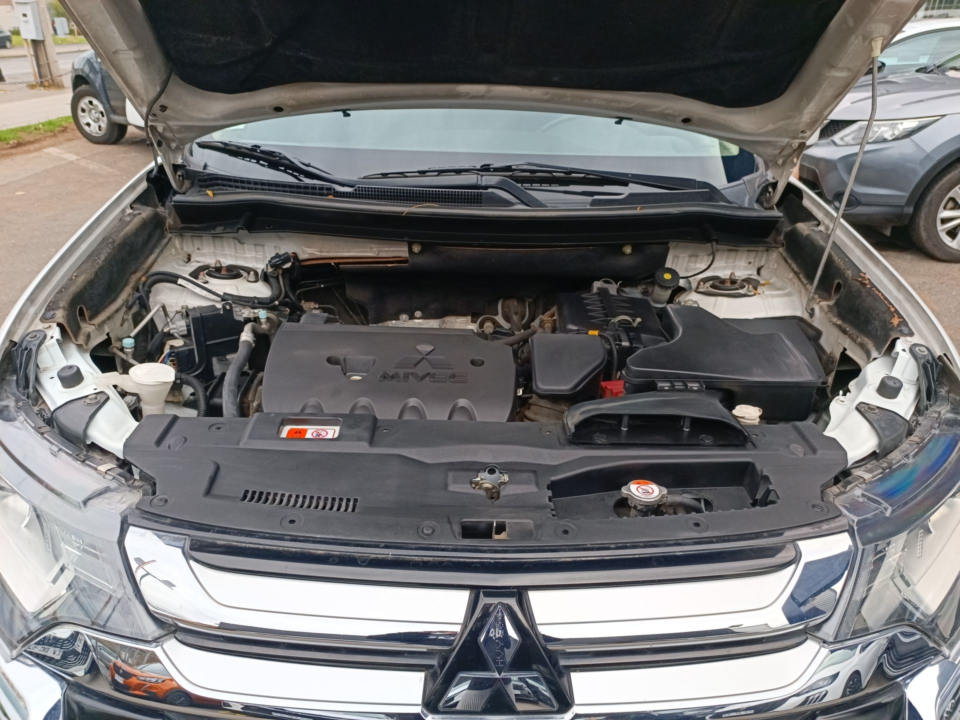 MITSUBISHI - 18