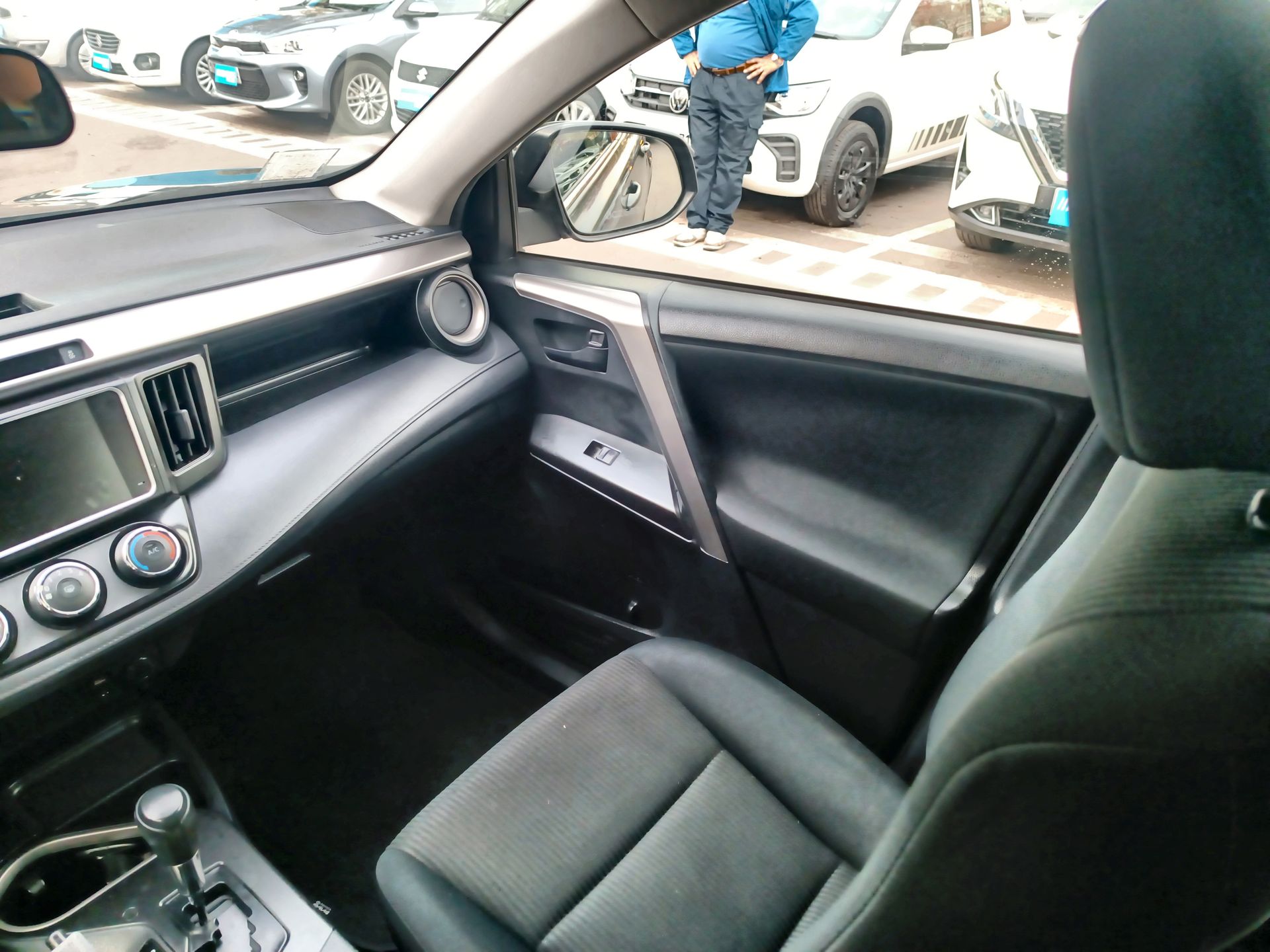 TOYOTA - 10