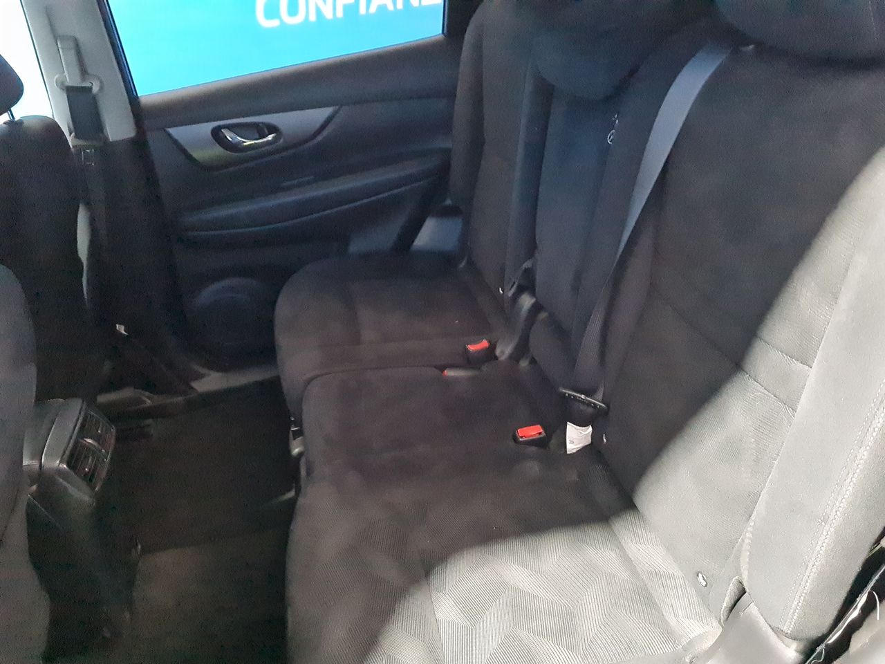 NISSAN - 26