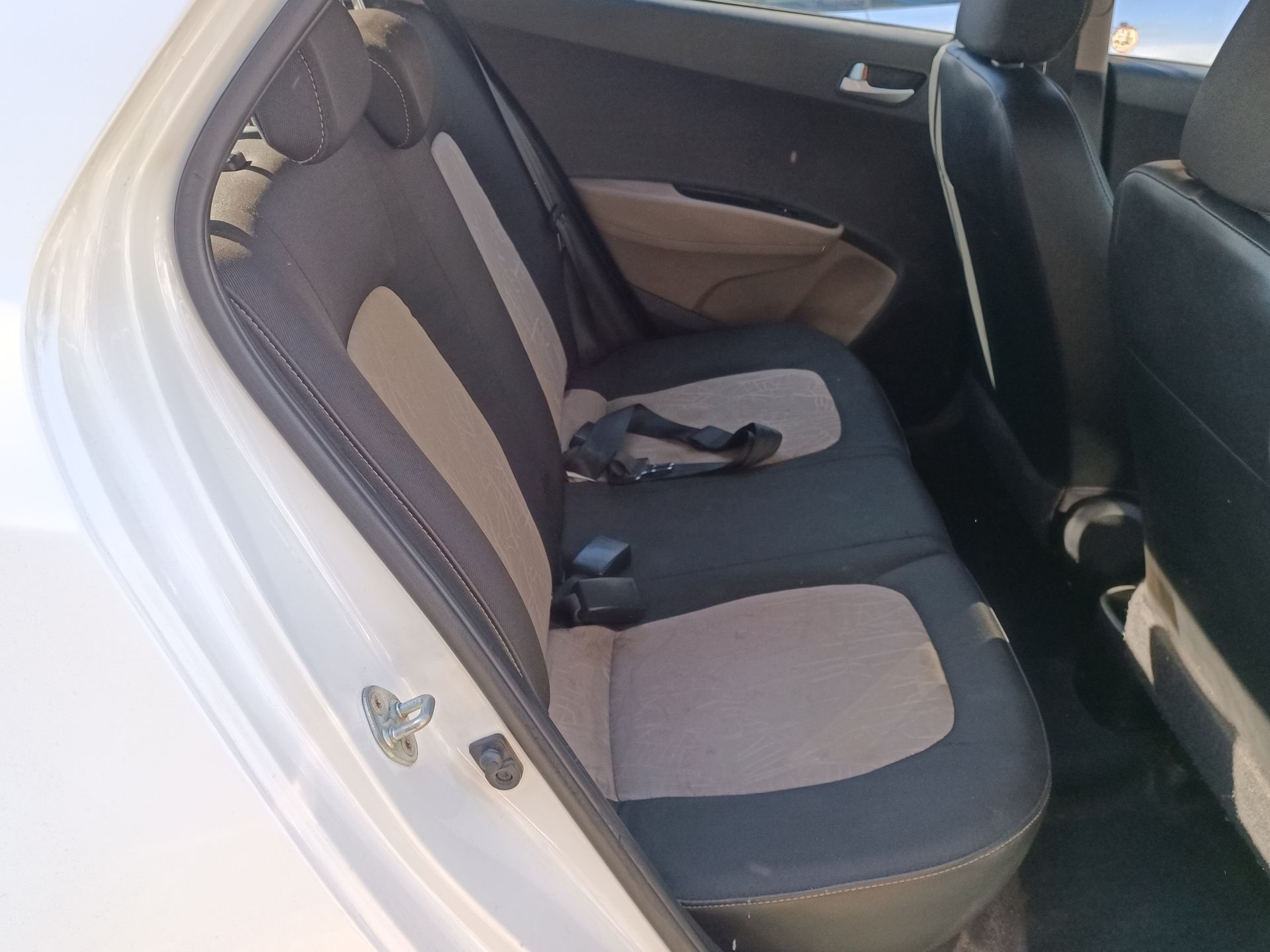 HYUNDAI - 27