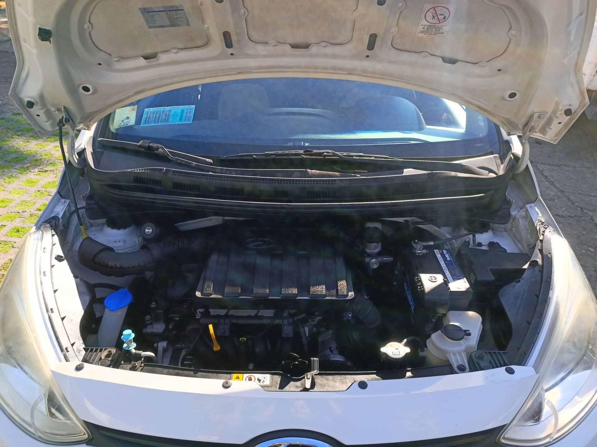 HYUNDAI - 18