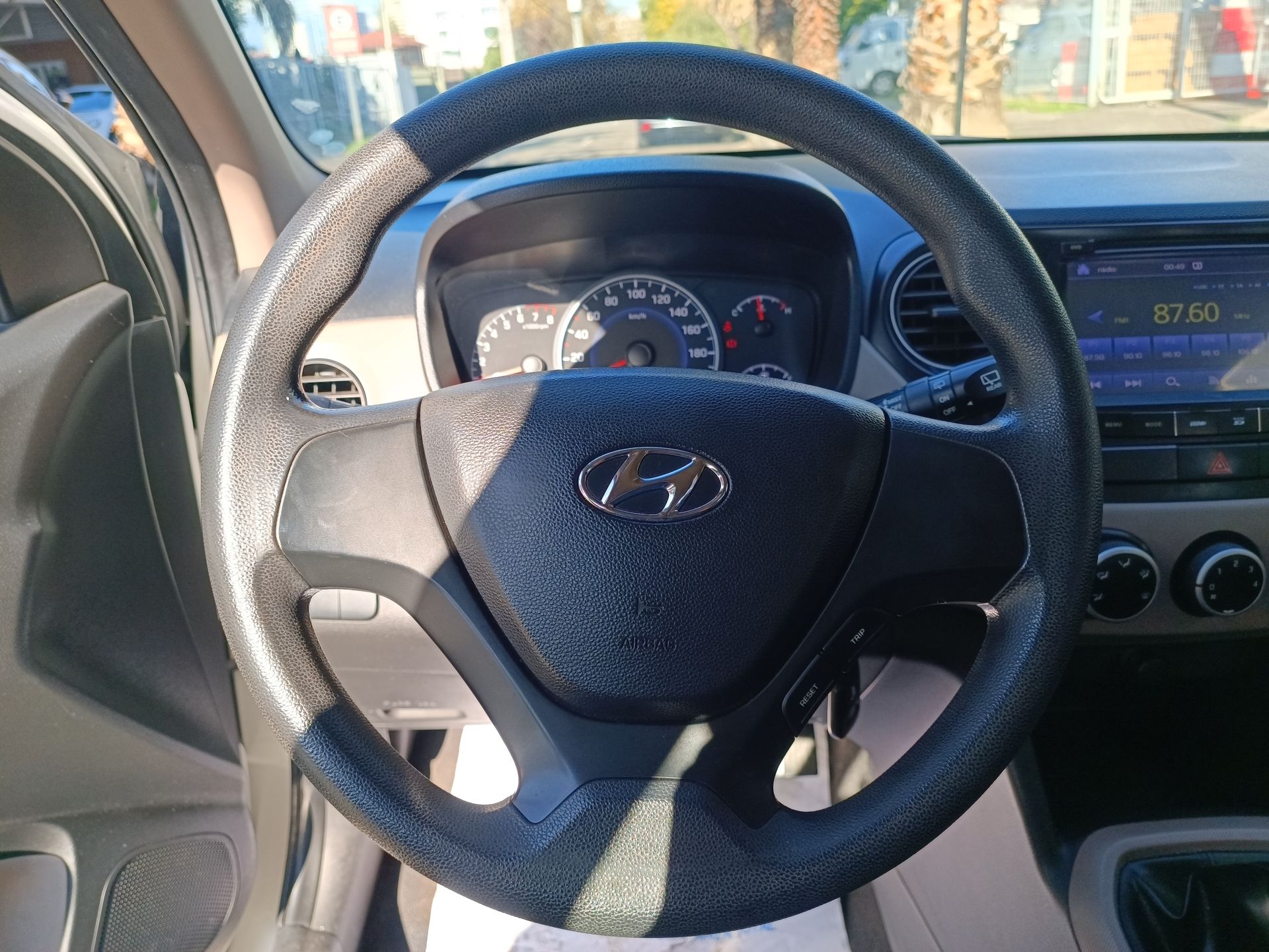 HYUNDAI - 22