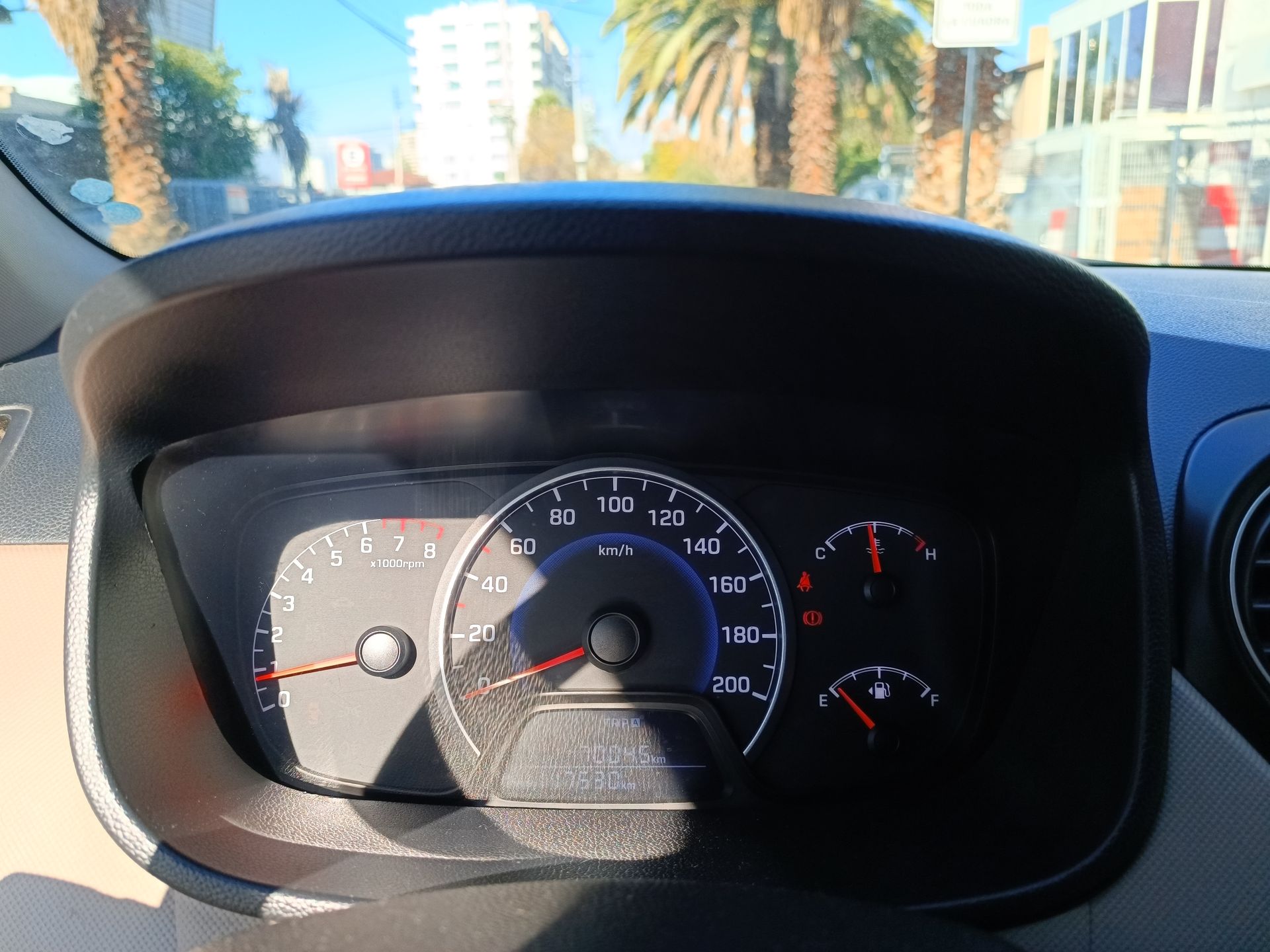 HYUNDAI - 23