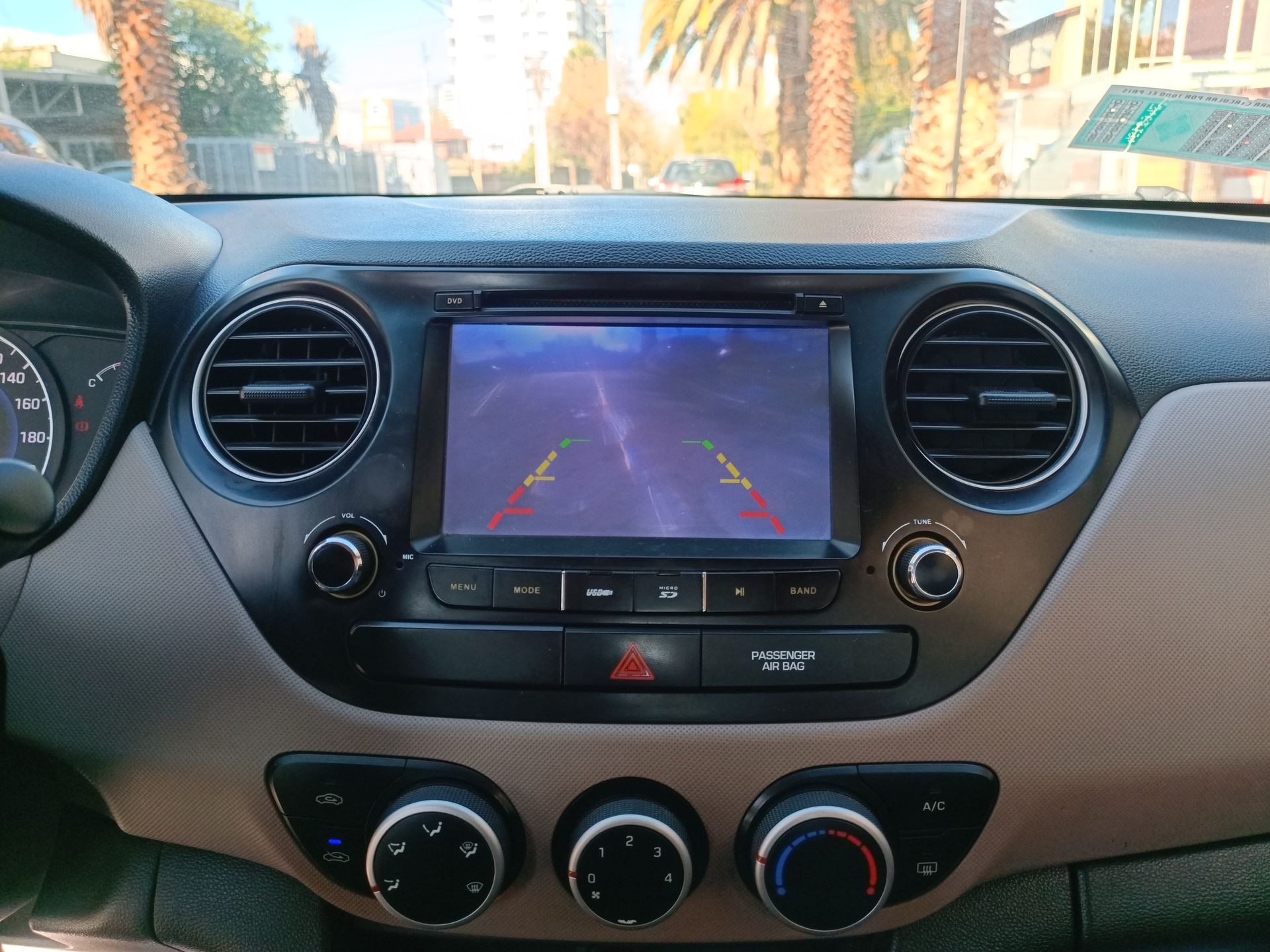 HYUNDAI - 25