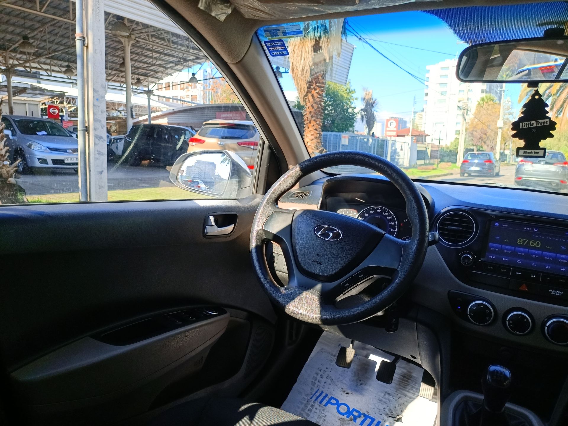 HYUNDAI - 16
