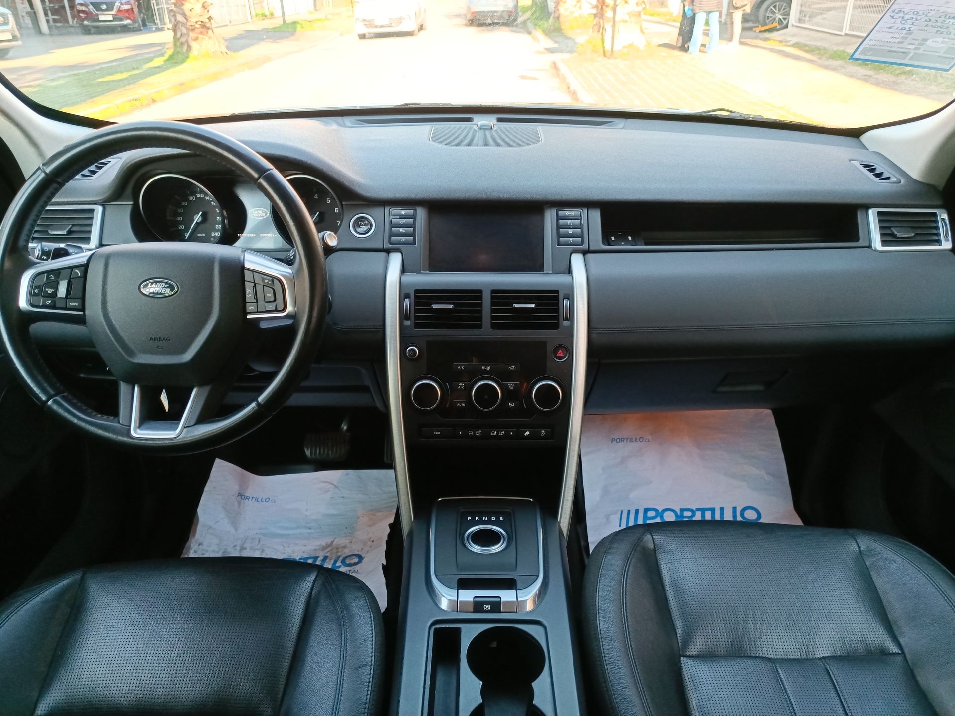 LAND ROVER - 9