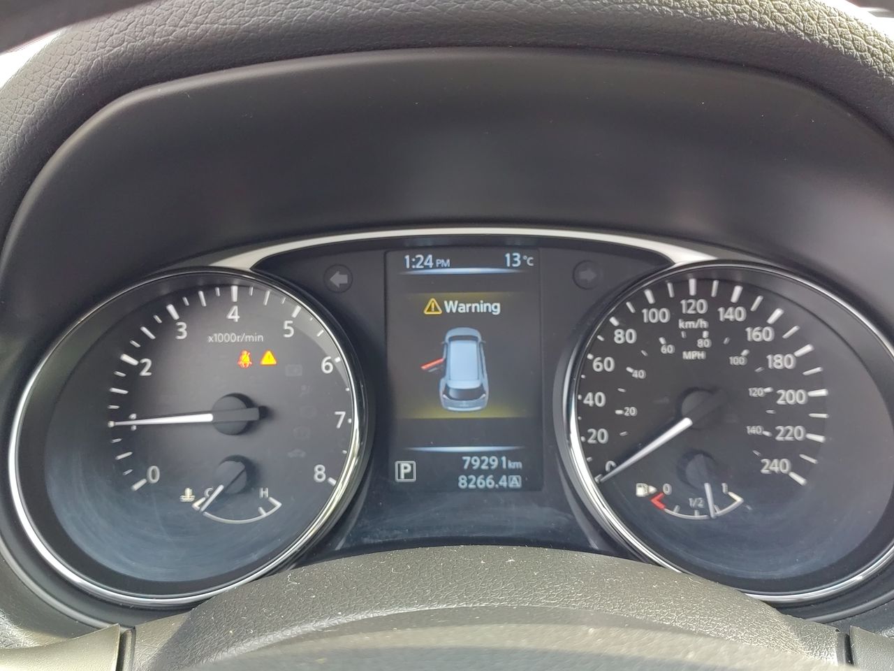 NISSAN - 27