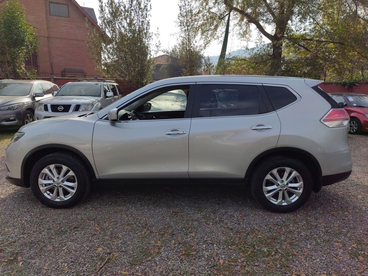 NISSAN - 6