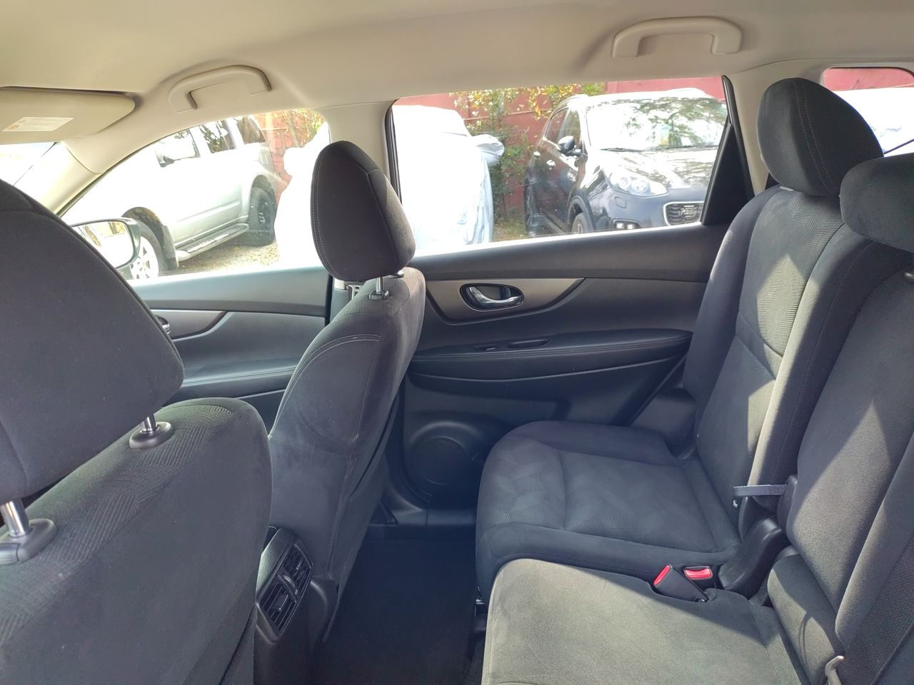 NISSAN - 16