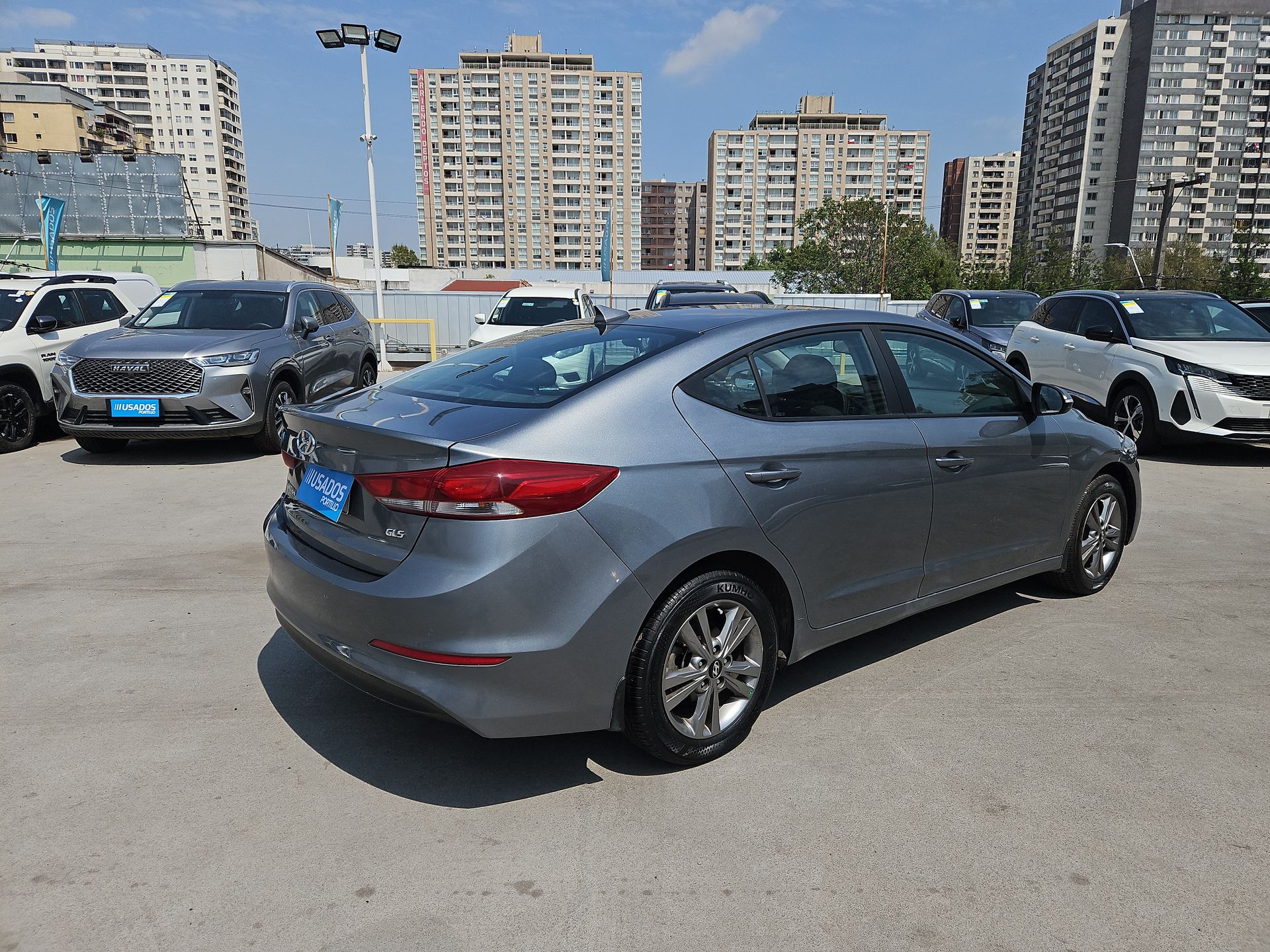HYUNDAI - 7
