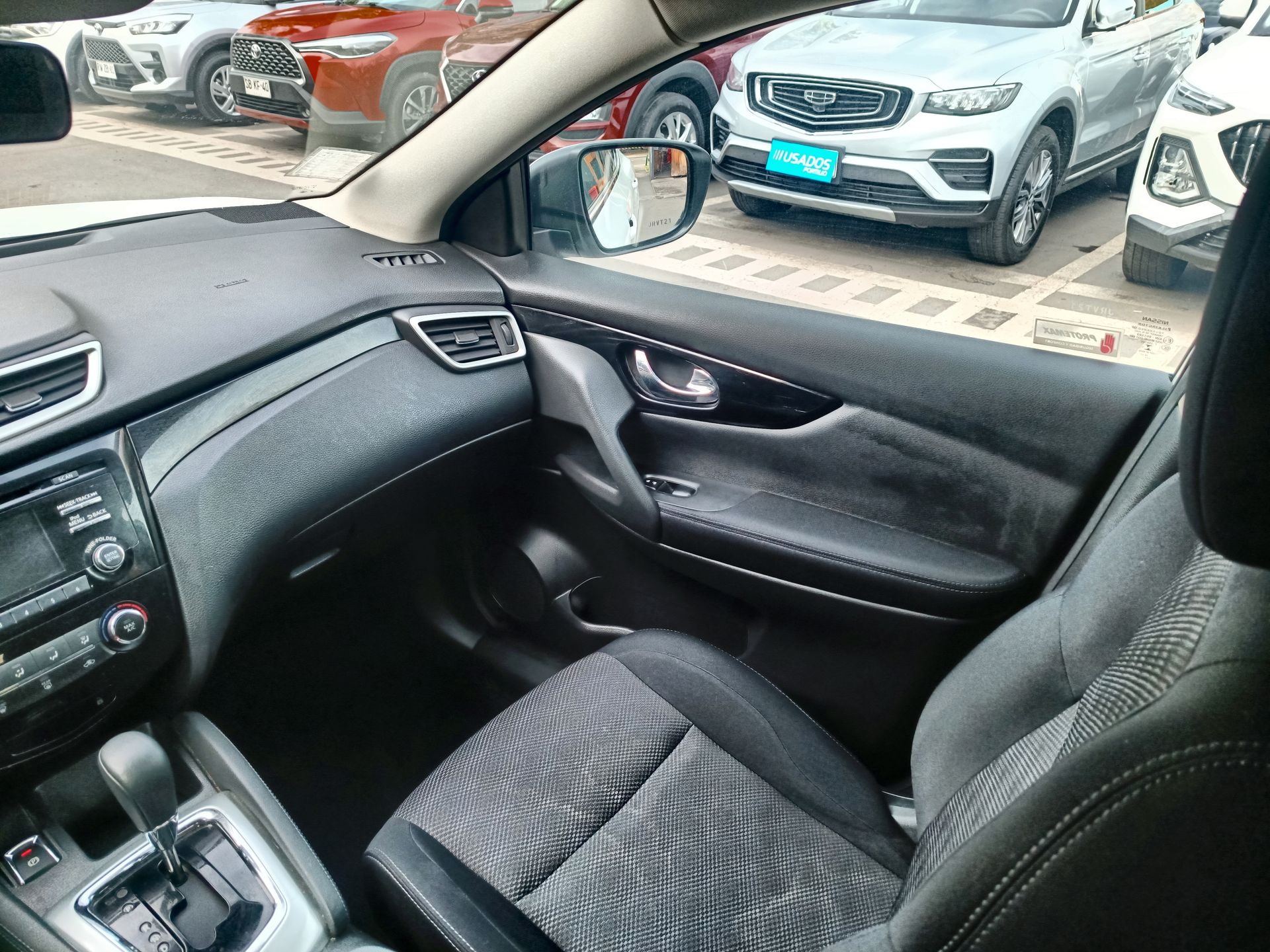 NISSAN - 10