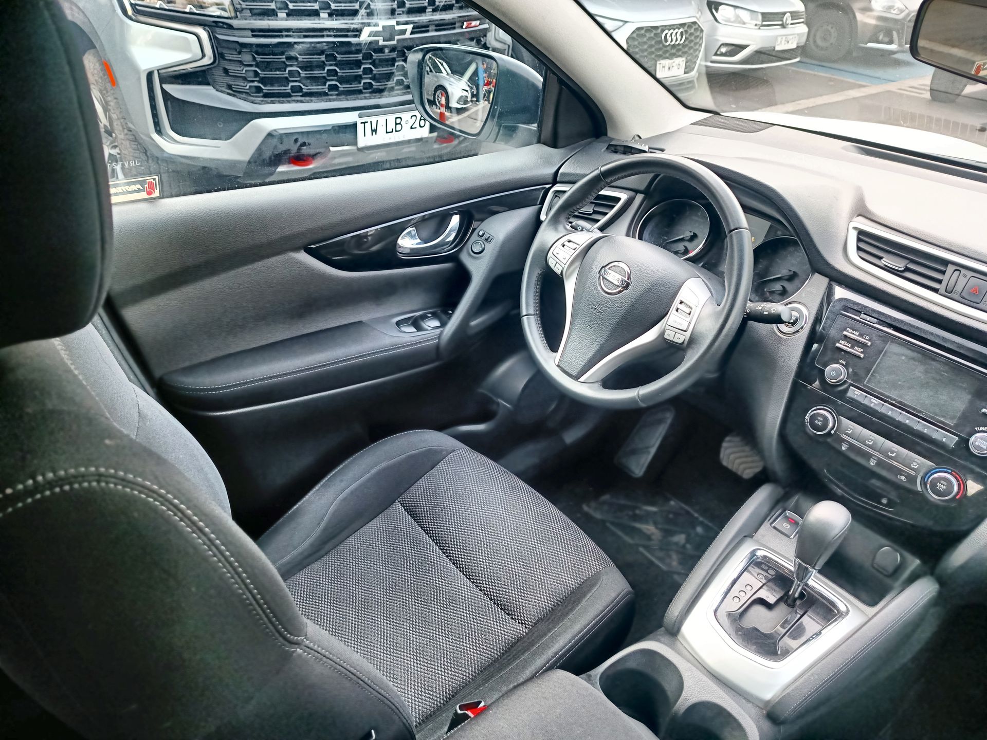 NISSAN - 16